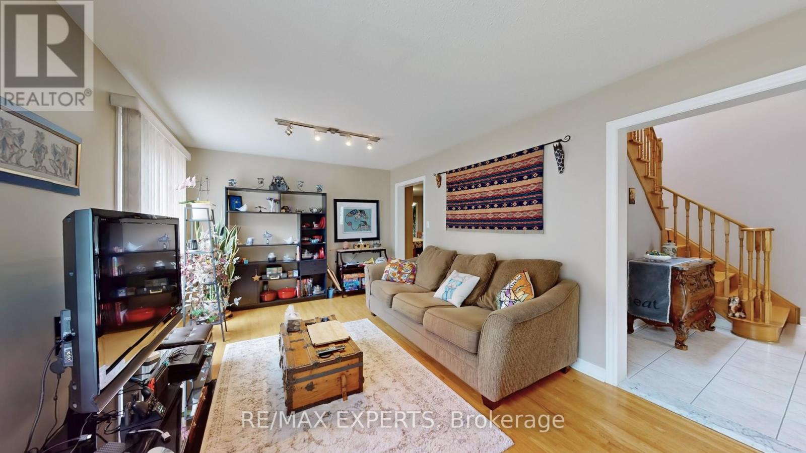 189 Castlepoint Drive E, Vaughan (Elder Mills), Ontario  L4H 1G5 - Photo 8 - N12207071