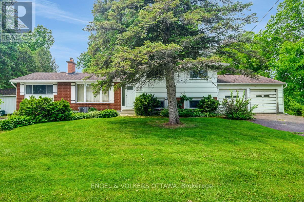 44 GAMBLE DRIVE, Ottawa, Ontario