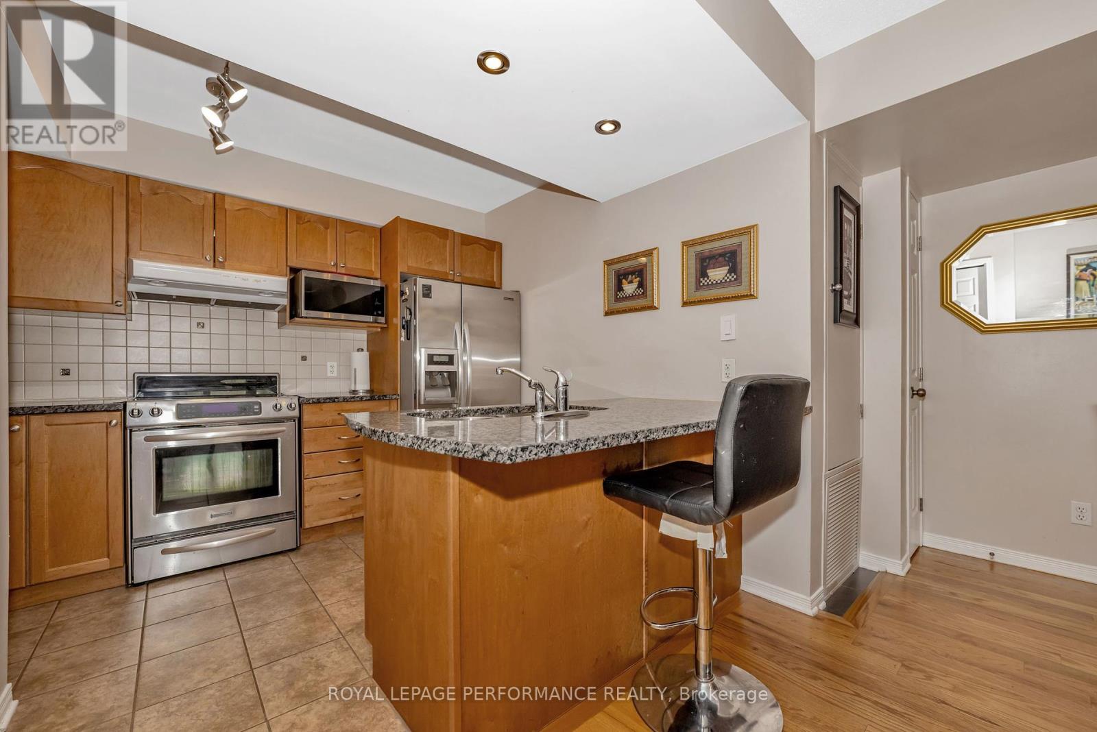 203 - 1921 St Joseph Boulevard, Ottawa, Ontario  K1C 0A3 - Photo 12 - X12207144