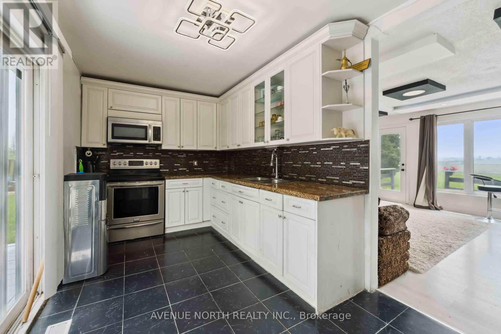3935 Swale Road, Ottawa, Ontario  K0A 2W0 - Photo 7 - X12207197