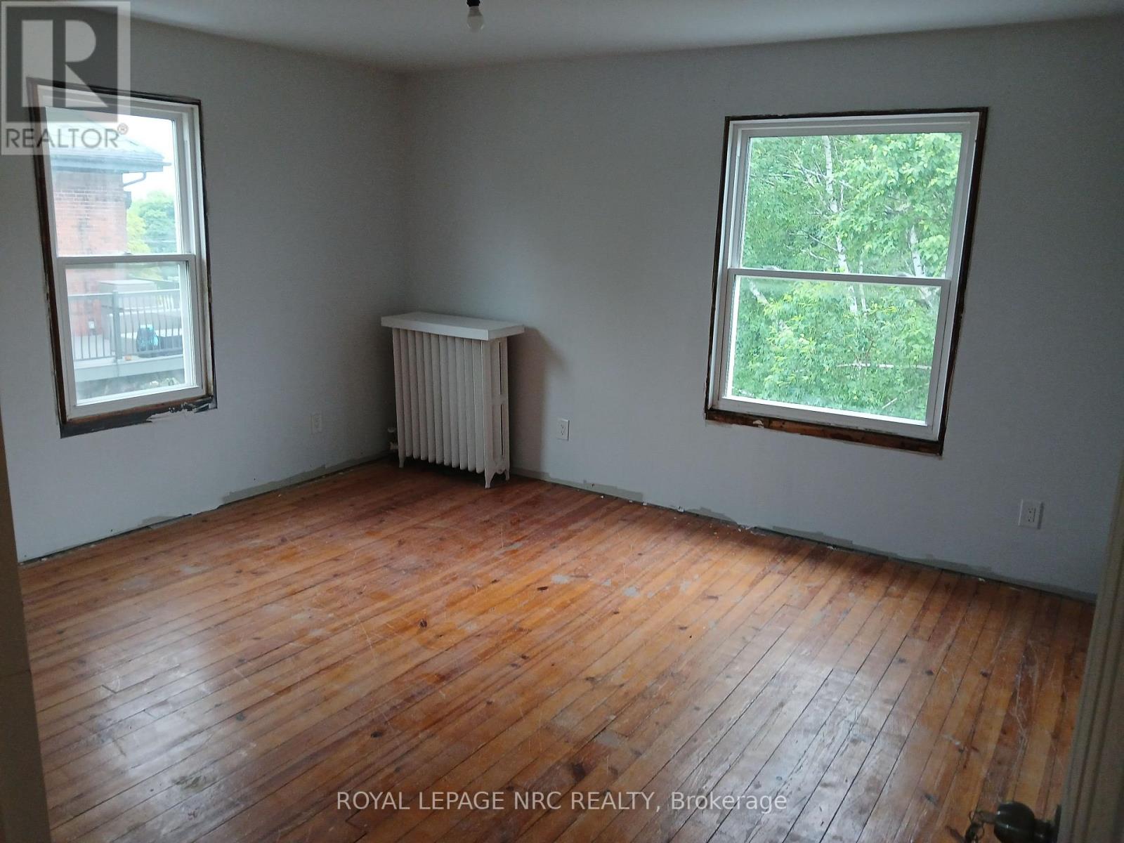 20 Hayes Road, Thorold, Ontario  L2V 1L8 - Photo 10 - X12207134