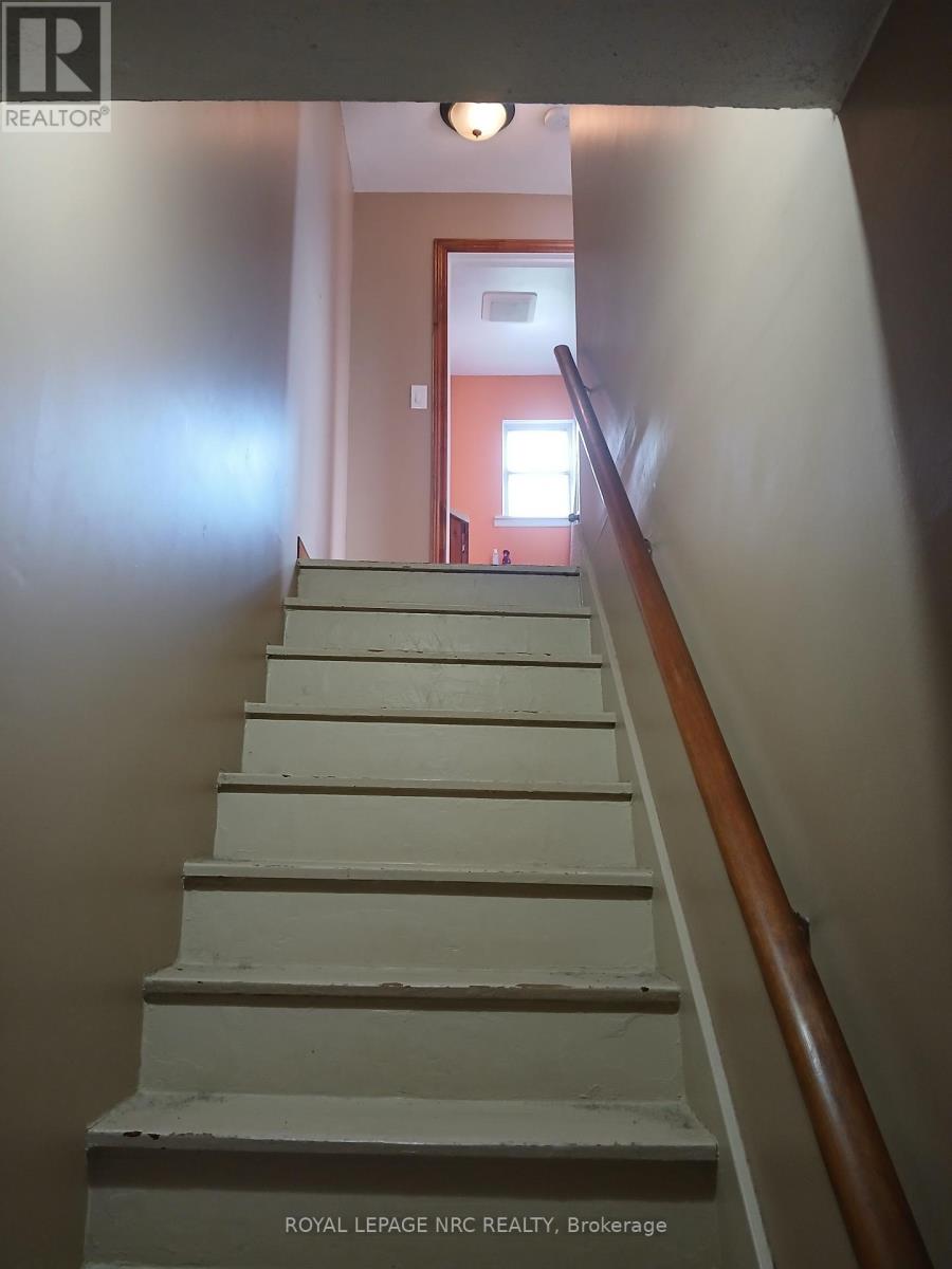 20 Hayes Road, Thorold, Ontario  L2V 1L8 - Photo 15 - X12207134