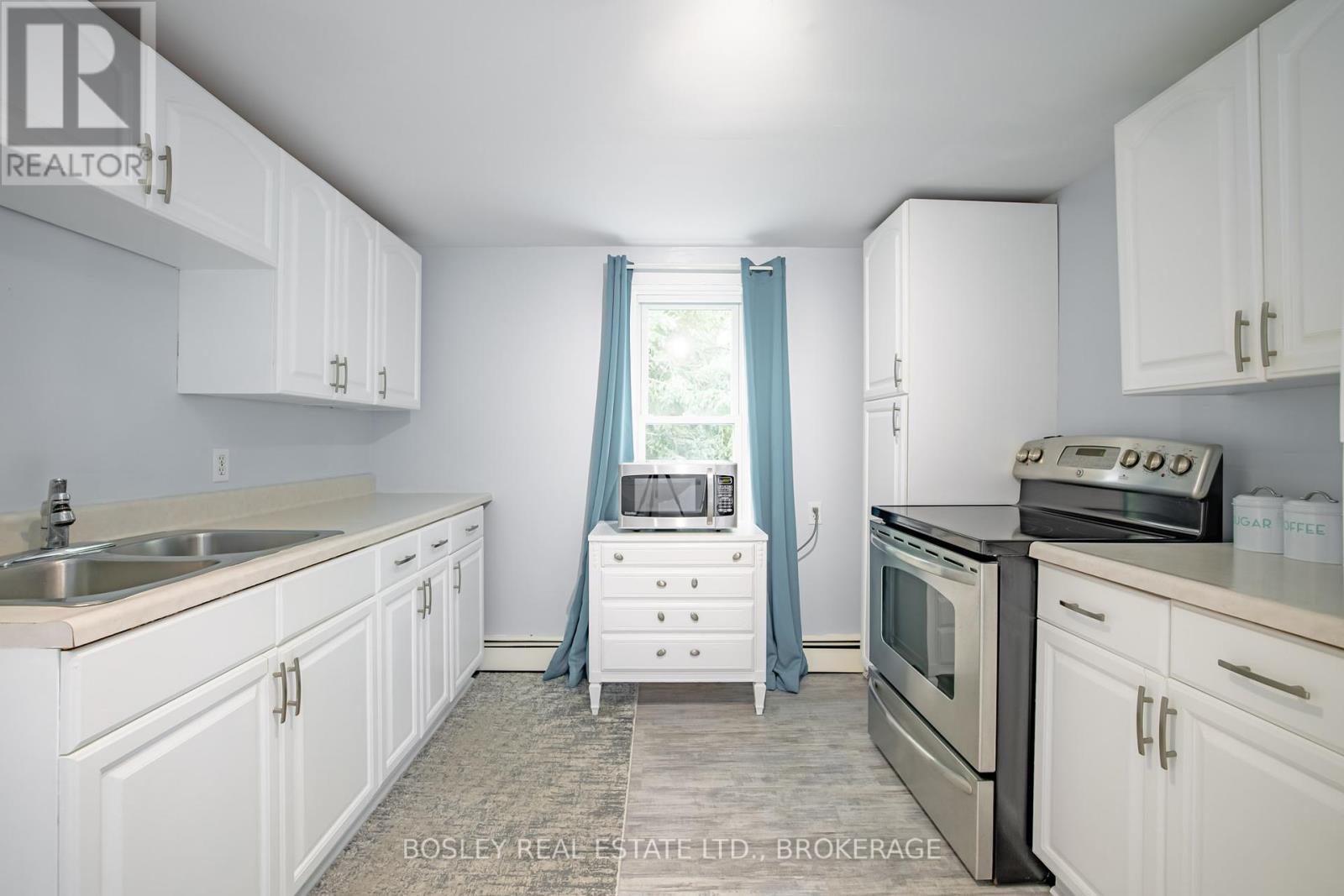 1609 Eighth Avenue, St. Catharines, Ontario  L2R 6P7 - Photo 16 - X12207135