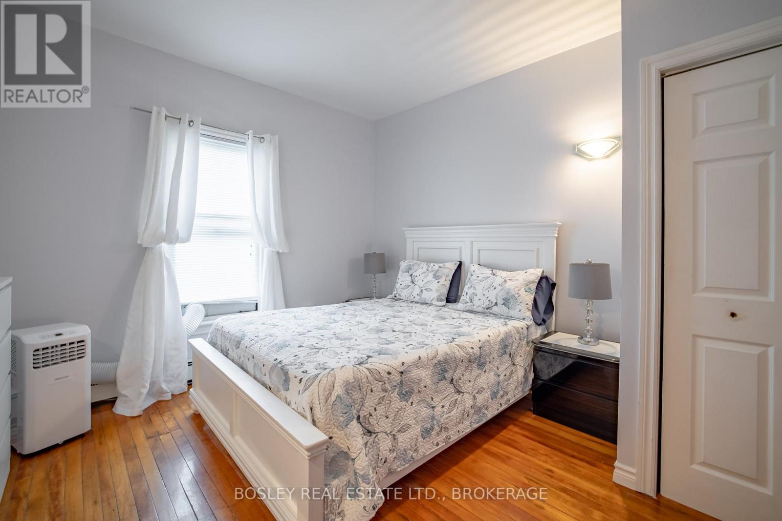 1609 Eighth Avenue, St. Catharines, Ontario  L2R 6P7 - Photo 18 - X12207135