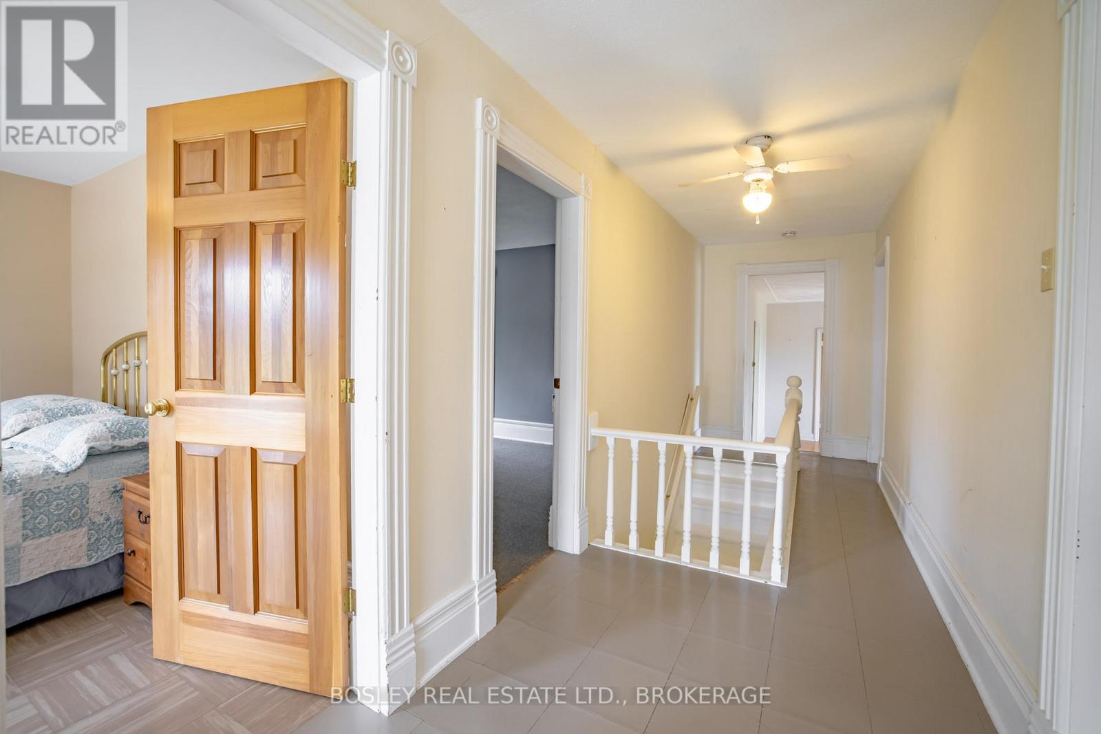 1609 Eighth Avenue, St. Catharines, Ontario  L2R 6P7 - Photo 20 - X12207135