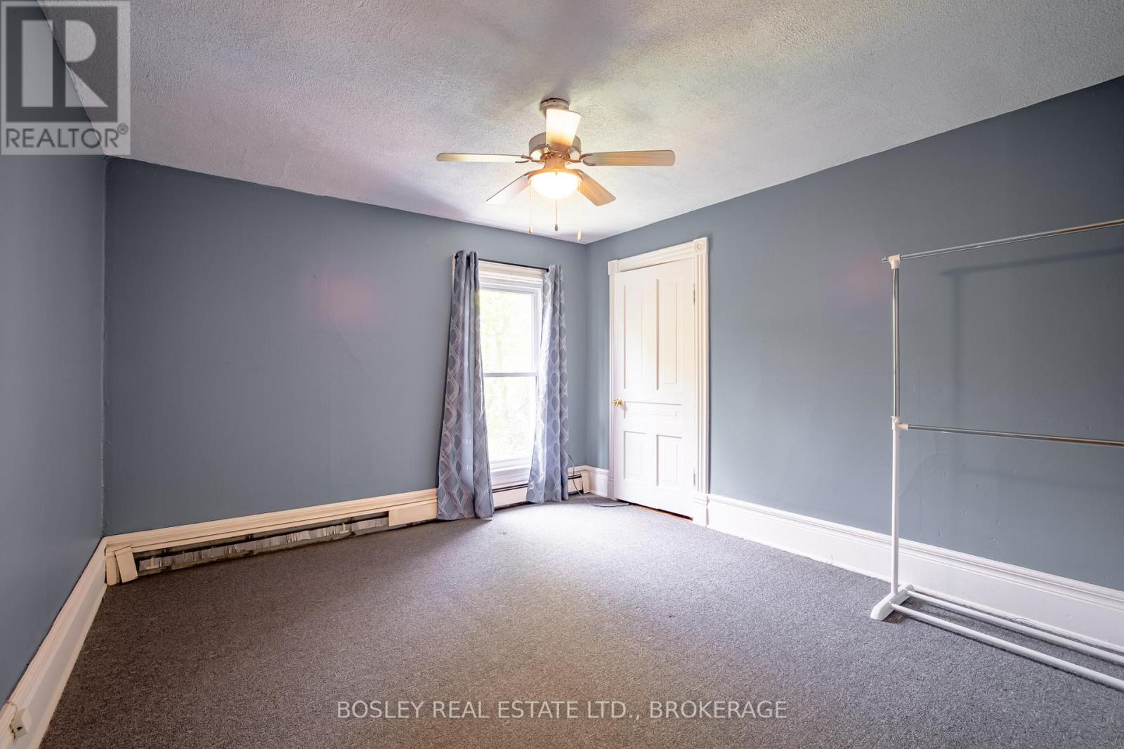 1609 Eighth Avenue, St. Catharines, Ontario  L2R 6P7 - Photo 26 - X12207135