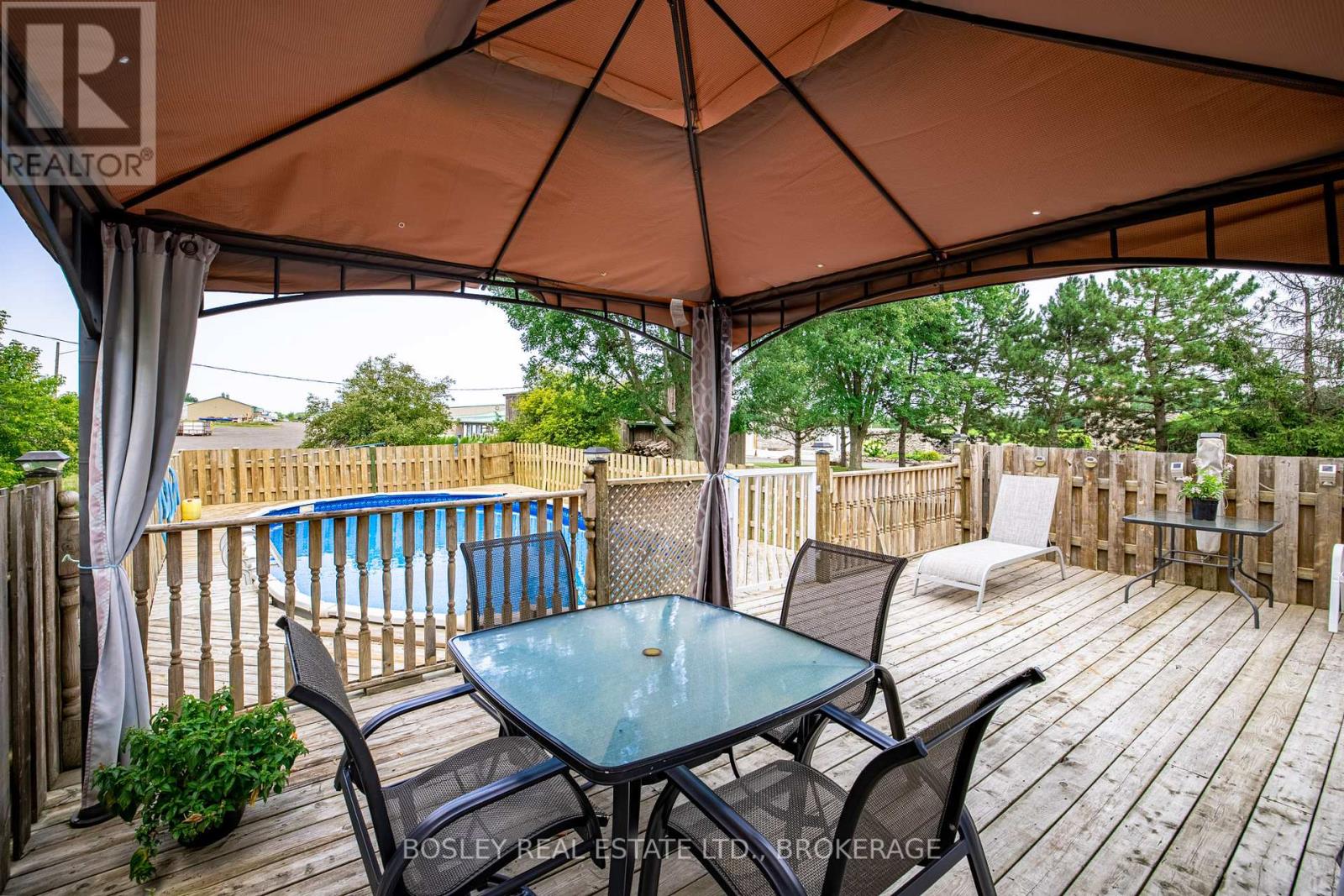 1609 Eighth Avenue, St. Catharines, Ontario  L2R 6P7 - Photo 32 - X12207135