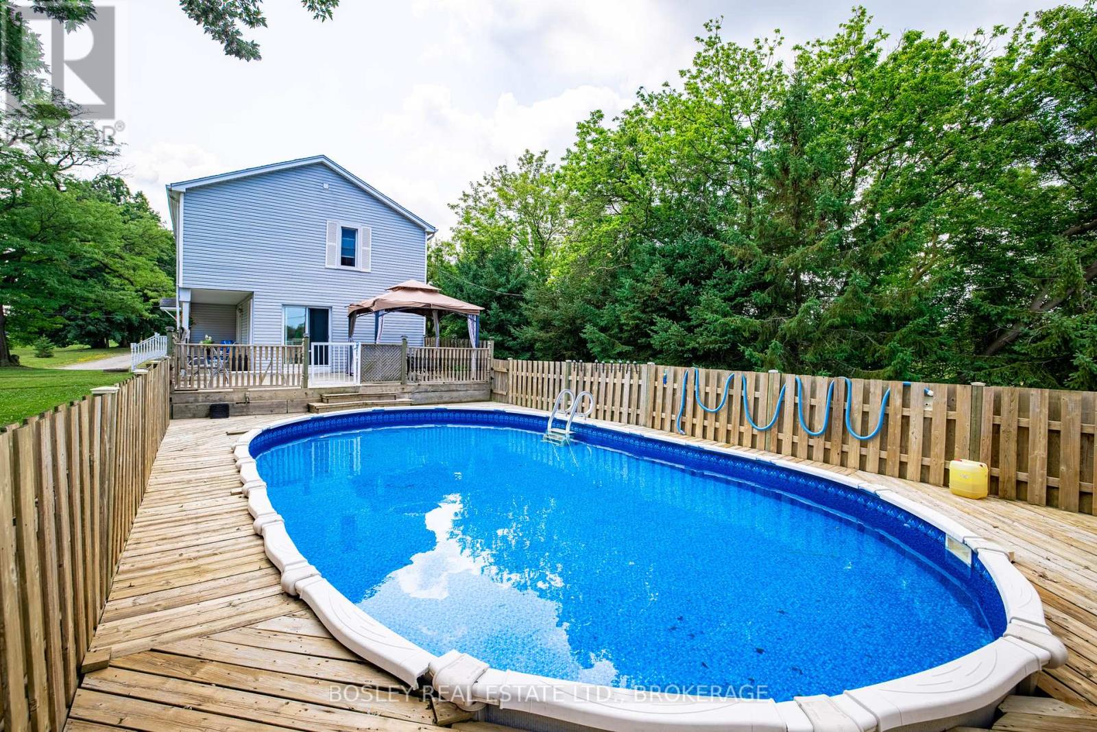 1609 Eighth Avenue, St. Catharines, Ontario  L2R 6P7 - Photo 34 - X12207135