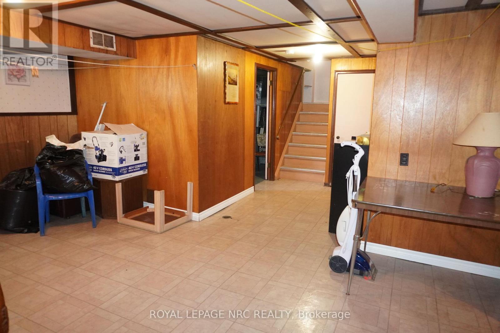 120 Golden Boulevard E, Welland (Lincoln/crowland), Ontario  L3B 1J1 - Photo 43 - X12207198