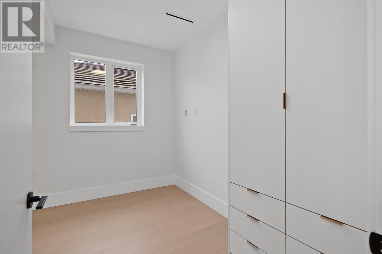 2 4579 Culloden Street, Vancouver, British Columbia  V5V 4X7 - Photo 19 - R3012810