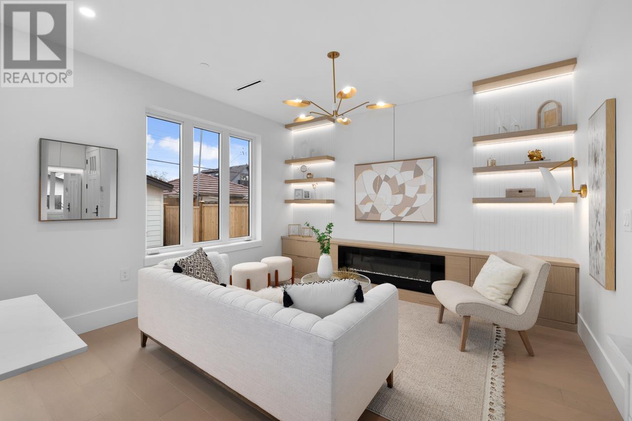 2 4579 Culloden Street, Vancouver, British Columbia  V5V 4X7 - Photo 2 - R3012810