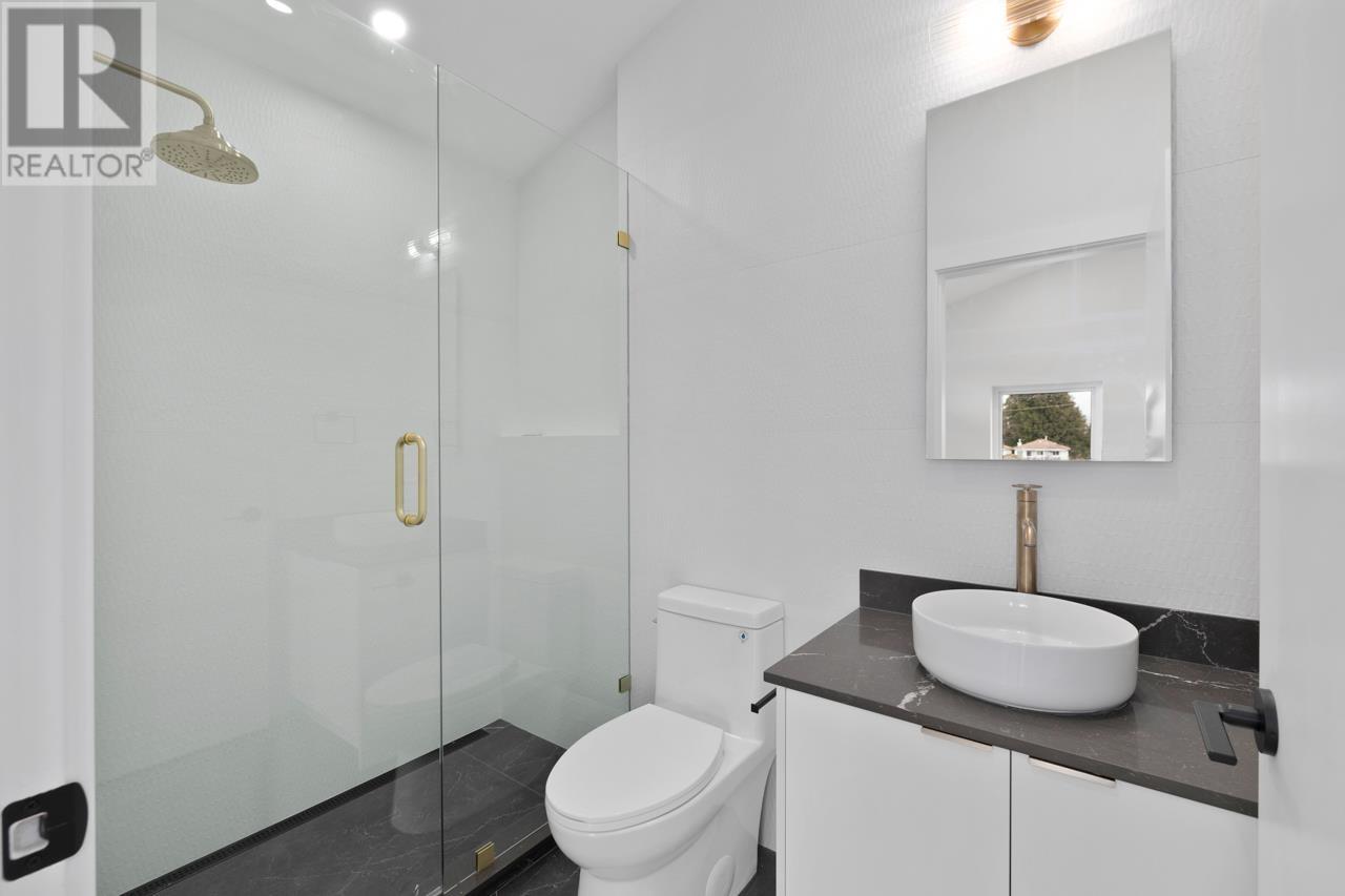 2 4579 Culloden Street, Vancouver, British Columbia  V5V 4X7 - Photo 24 - R3012810