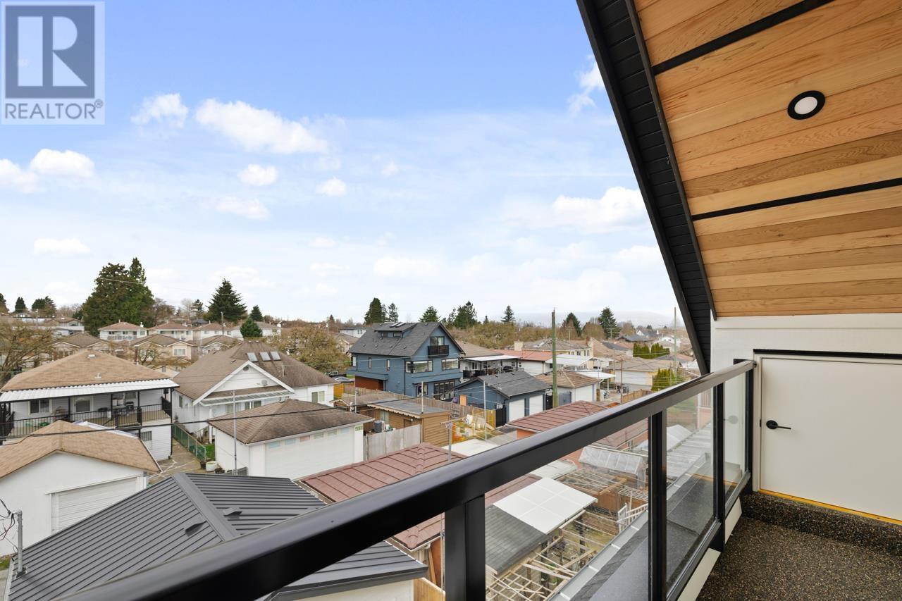 2 4579 Culloden Street, Vancouver, British Columbia  V5V 4X7 - Photo 25 - R3012810