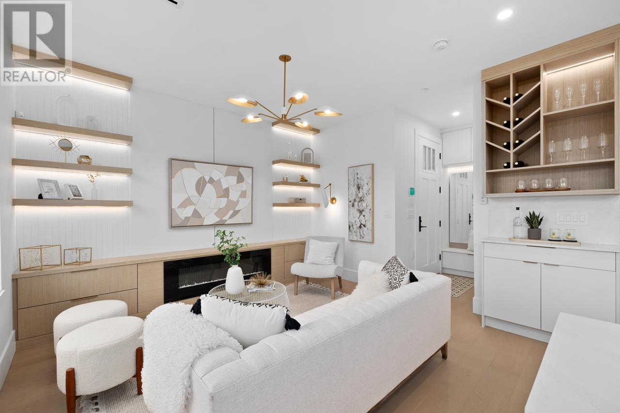 2 4579 Culloden Street, Vancouver, British Columbia  V5V 4X7 - Photo 3 - R3012810