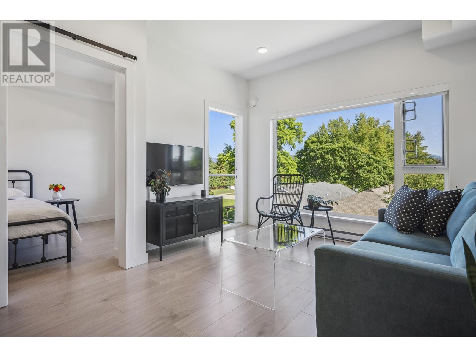 314 2345 Rindall Avenue, Port Coquitlam, British Columbia  V3C 1V3 - Photo 1 - R3012811
