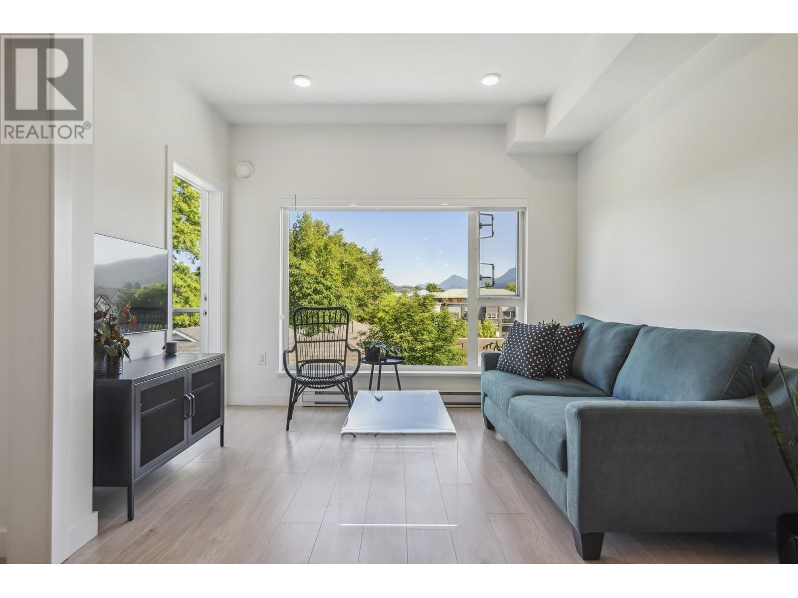 314 2345 Rindall Avenue, Port Coquitlam, British Columbia  V3C 1V3 - Photo 9 - R3012811