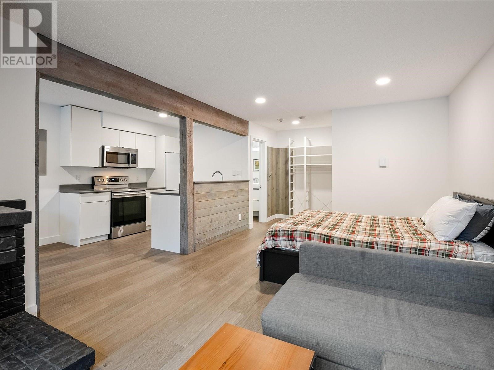 104 2129 Lake Placid Road, Whistler, British Columbia  V8E 0N4 - Photo 1 - R3012837