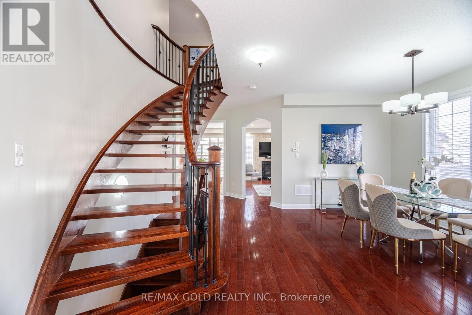 4 Fanfare Place, Brampton, Ontario  L6P 3E2 - Photo 11 - W12207018