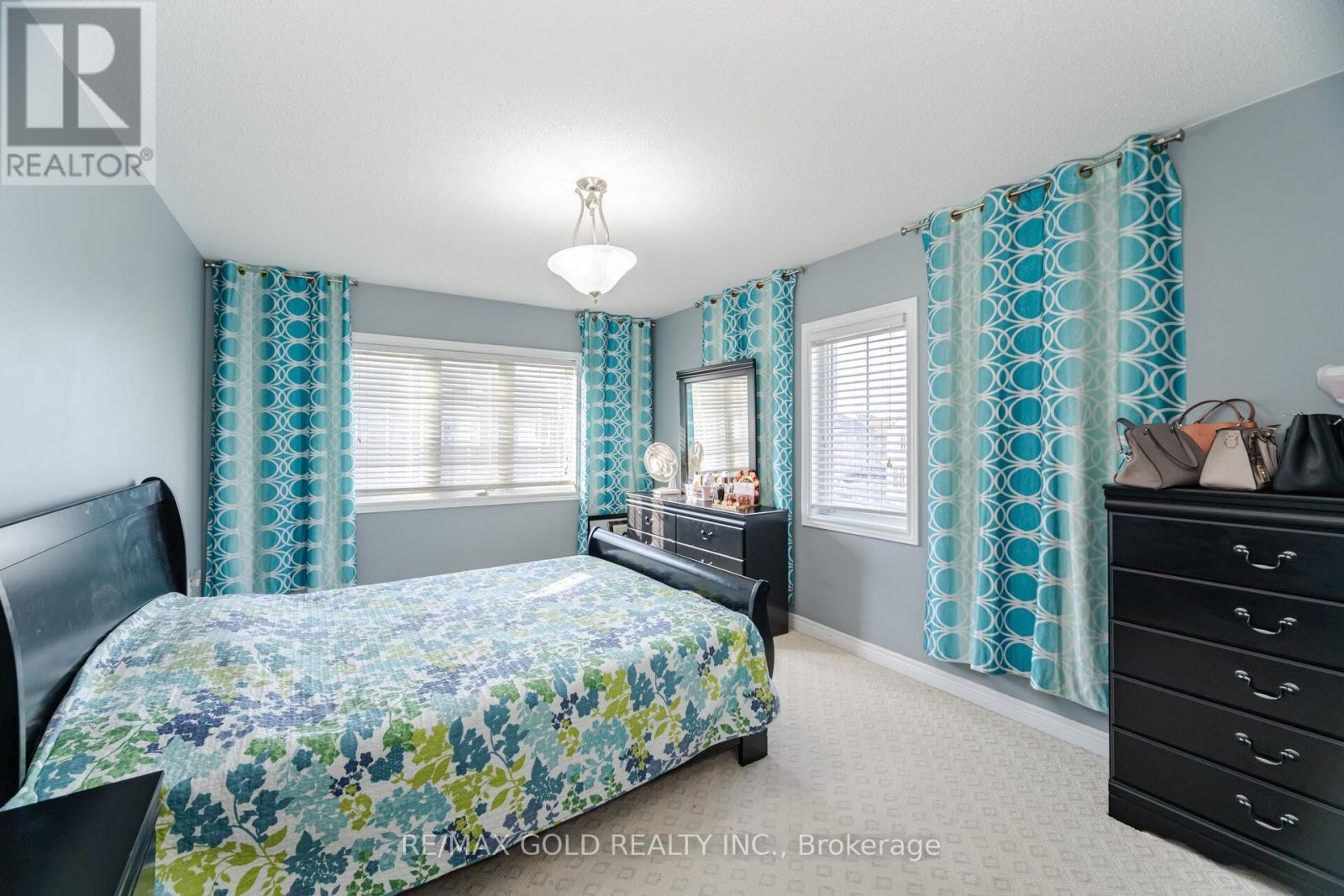4 Fanfare Place, Brampton (Bram East), Ontario  L6P 3E2 - Photo 17 - W12207018