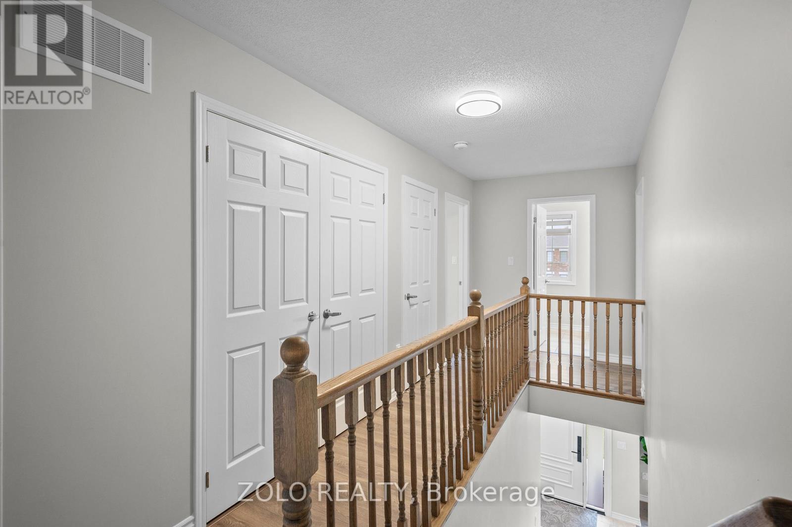 2 Circus Crescent, Brampton, Ontario  L7A 0H1 - Photo 21 - W12207031