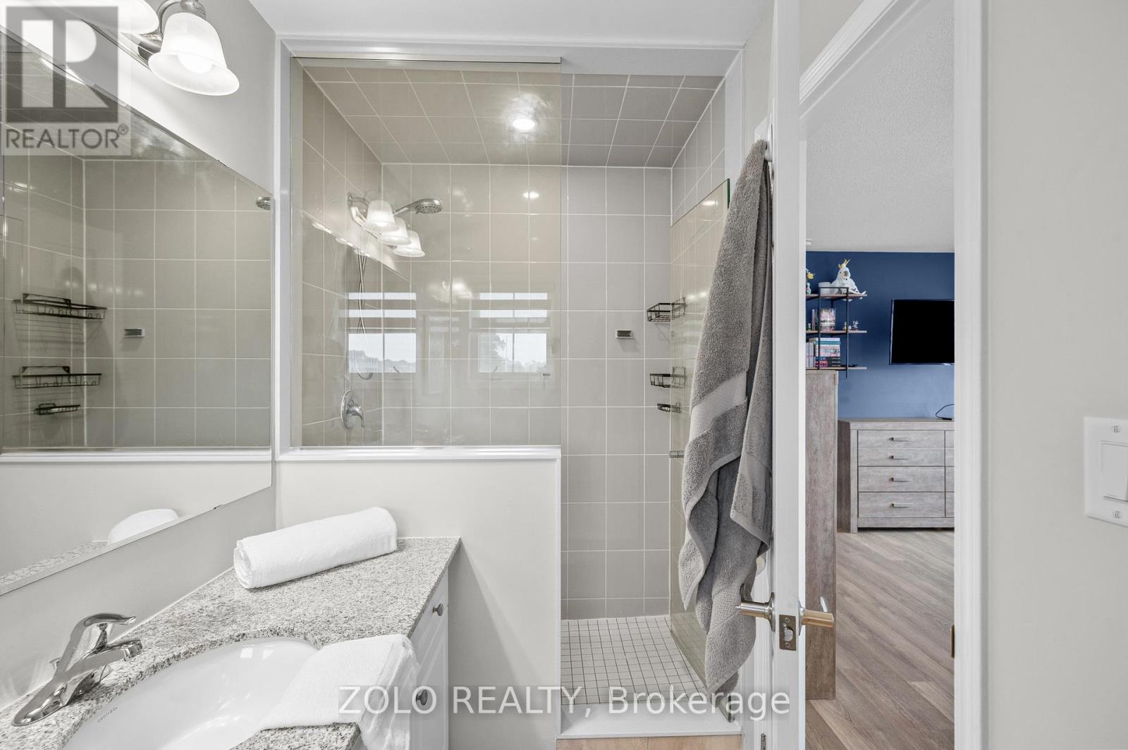 2 Circus Crescent, Brampton, Ontario  L7A 0H1 - Photo 25 - W12207031