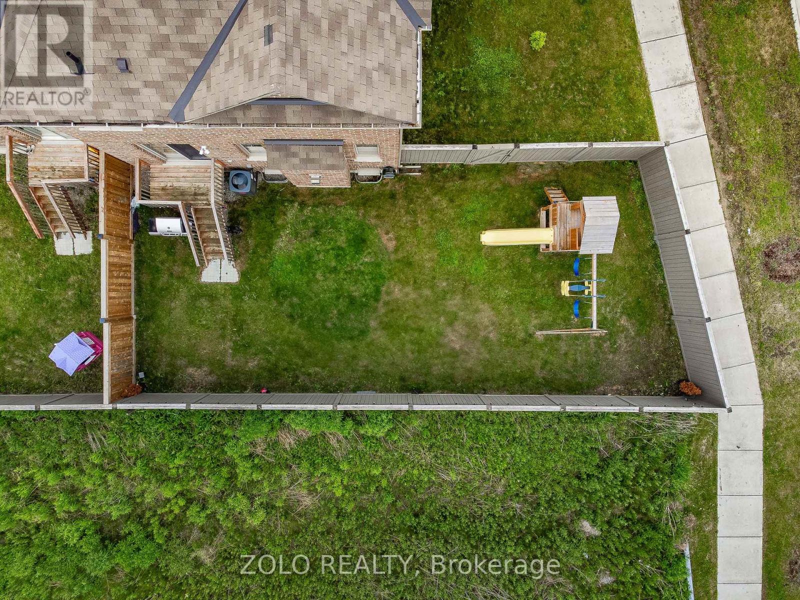 2 Circus Crescent, Brampton, Ontario  L7A 0H1 - Photo 35 - W12207031