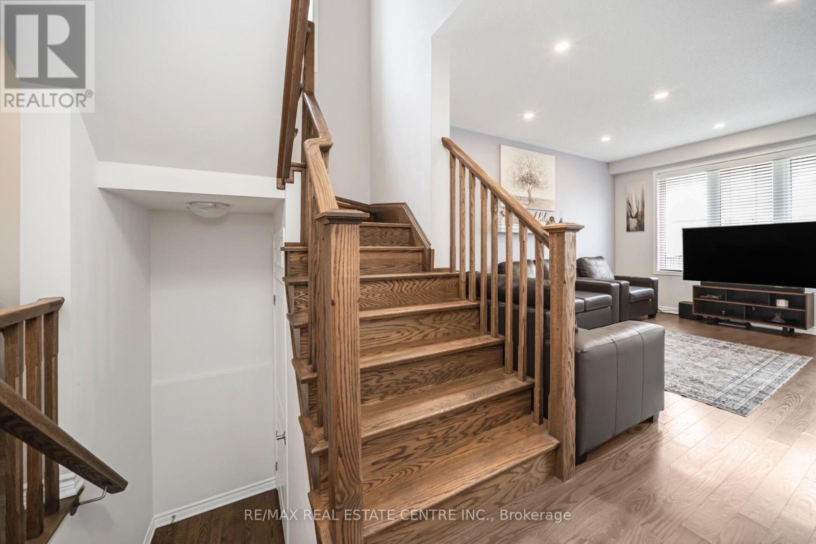 343 Emmett Landing, Milton, Ontario  L9E 0A6 - Photo 20 - W12207061