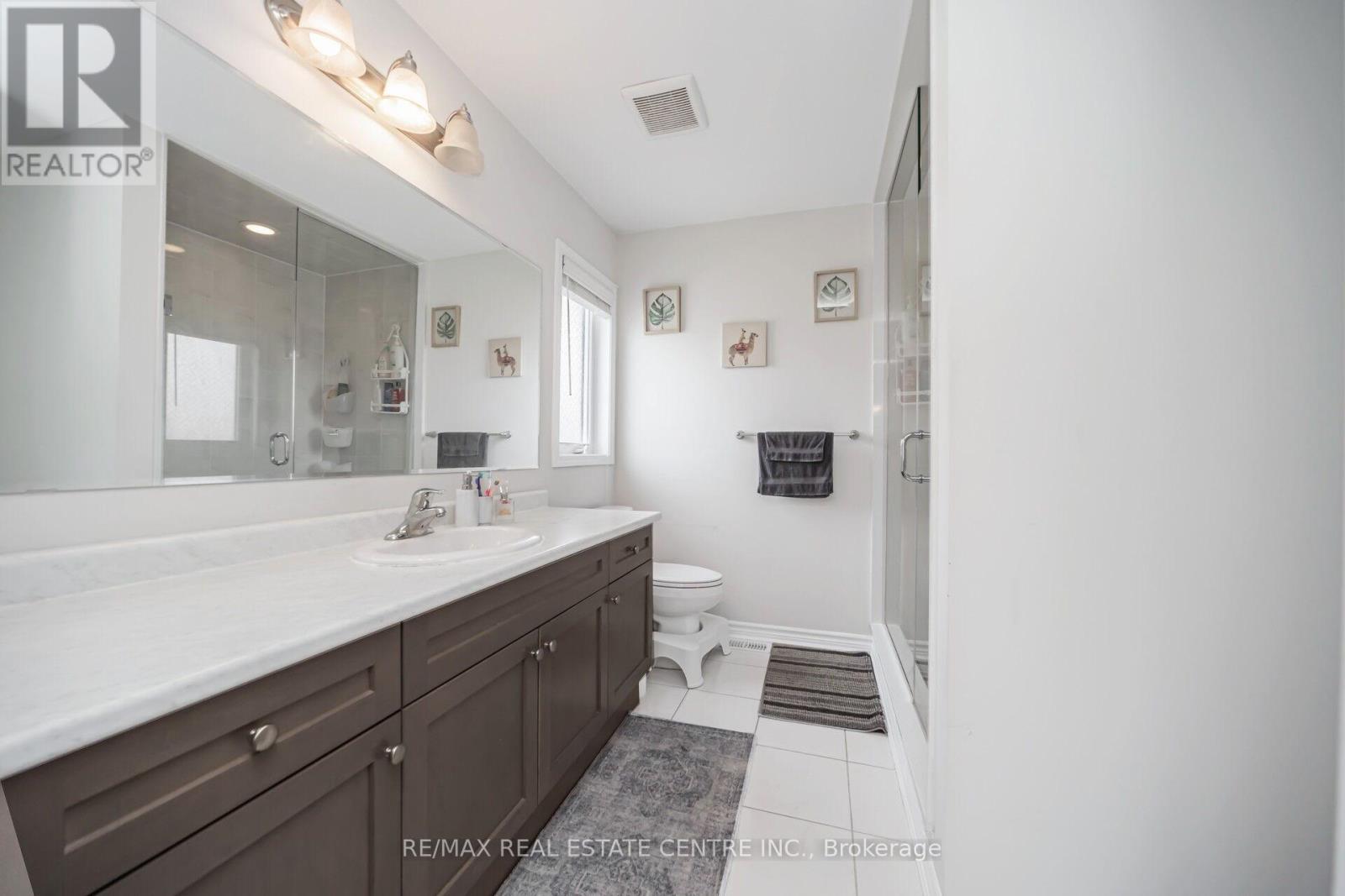 343 Emmett Landing, Milton, Ontario  L9E 0A6 - Photo 24 - W12207061