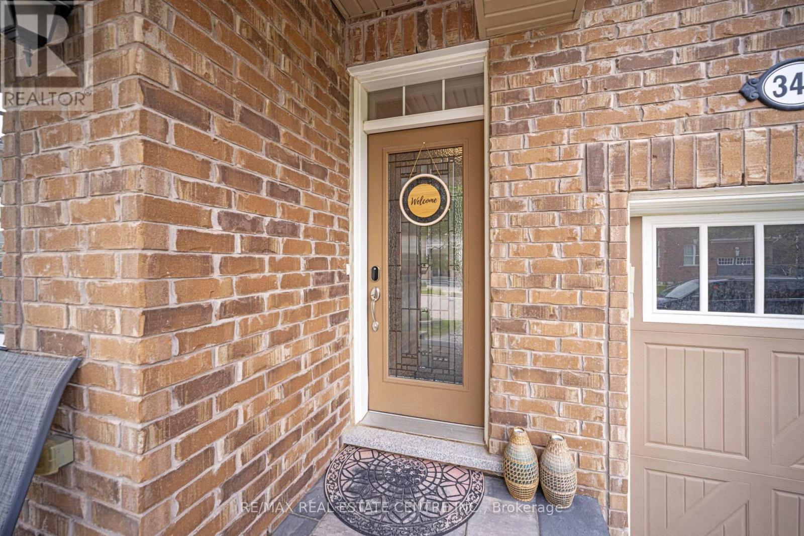 343 Emmett Landing, Milton, Ontario  L9E 0A6 - Photo 3 - W12207061
