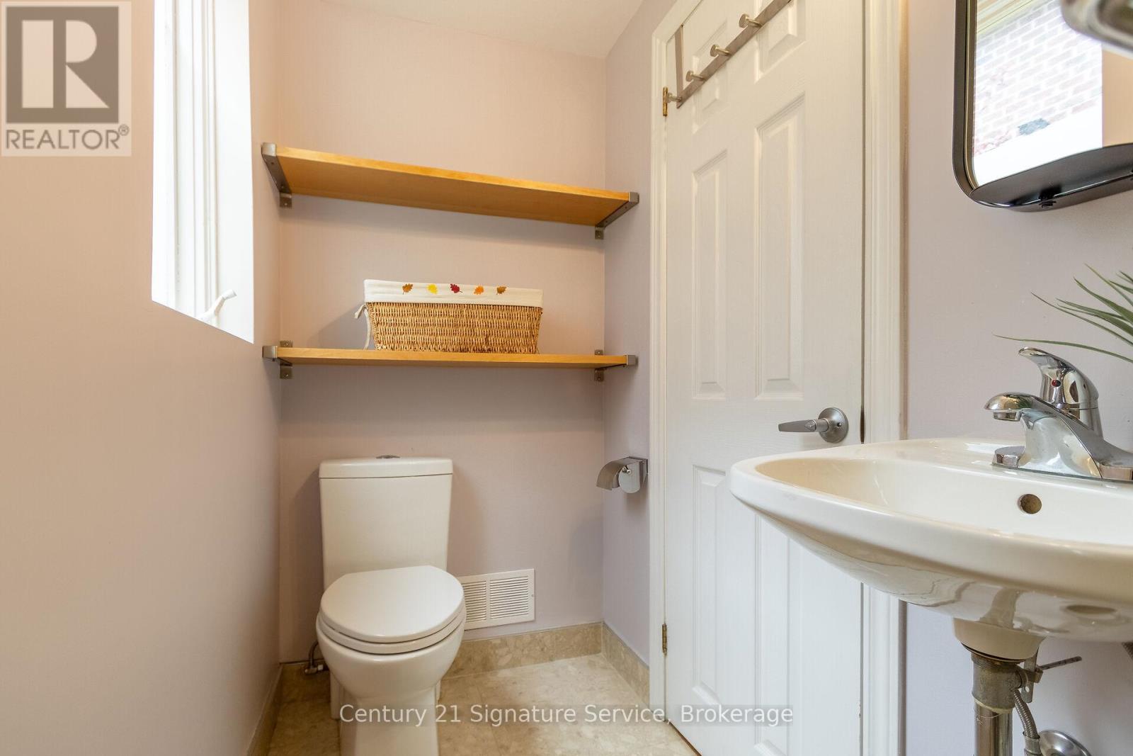 24 Joymar Drive, Mississauga (Streetsville), Ontario  L5M 1E9 - Photo 32 - W12207076