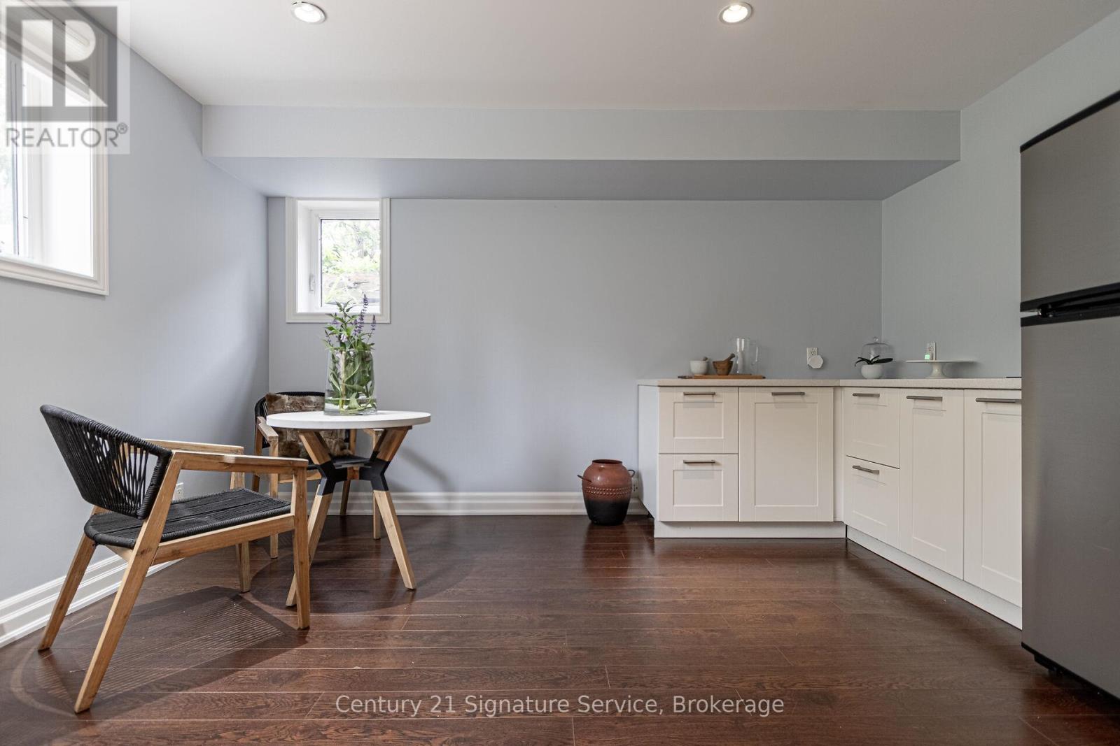 24 Joymar Drive, Mississauga (Streetsville), Ontario  L5M 1E9 - Photo 43 - W12207076