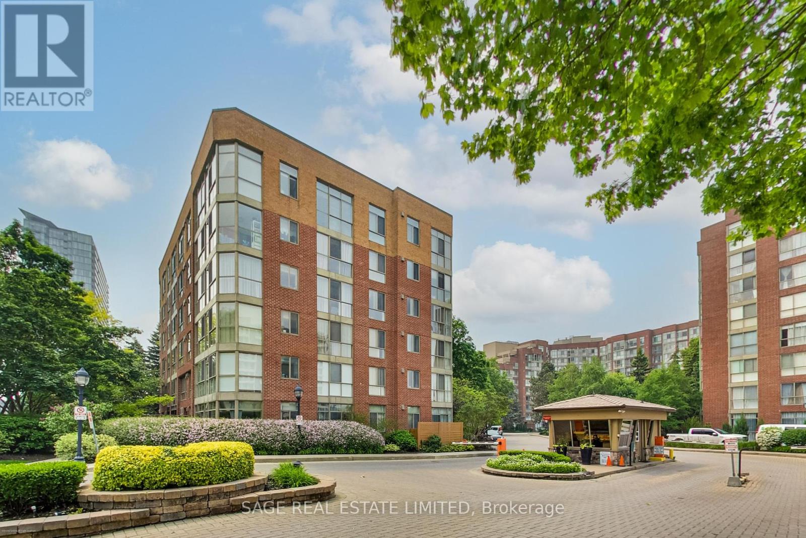 309 - 20 Southport Street, Toronto (High Park-Swansea), Ontario  M6S 4Y8 - Photo 1 - W12207080