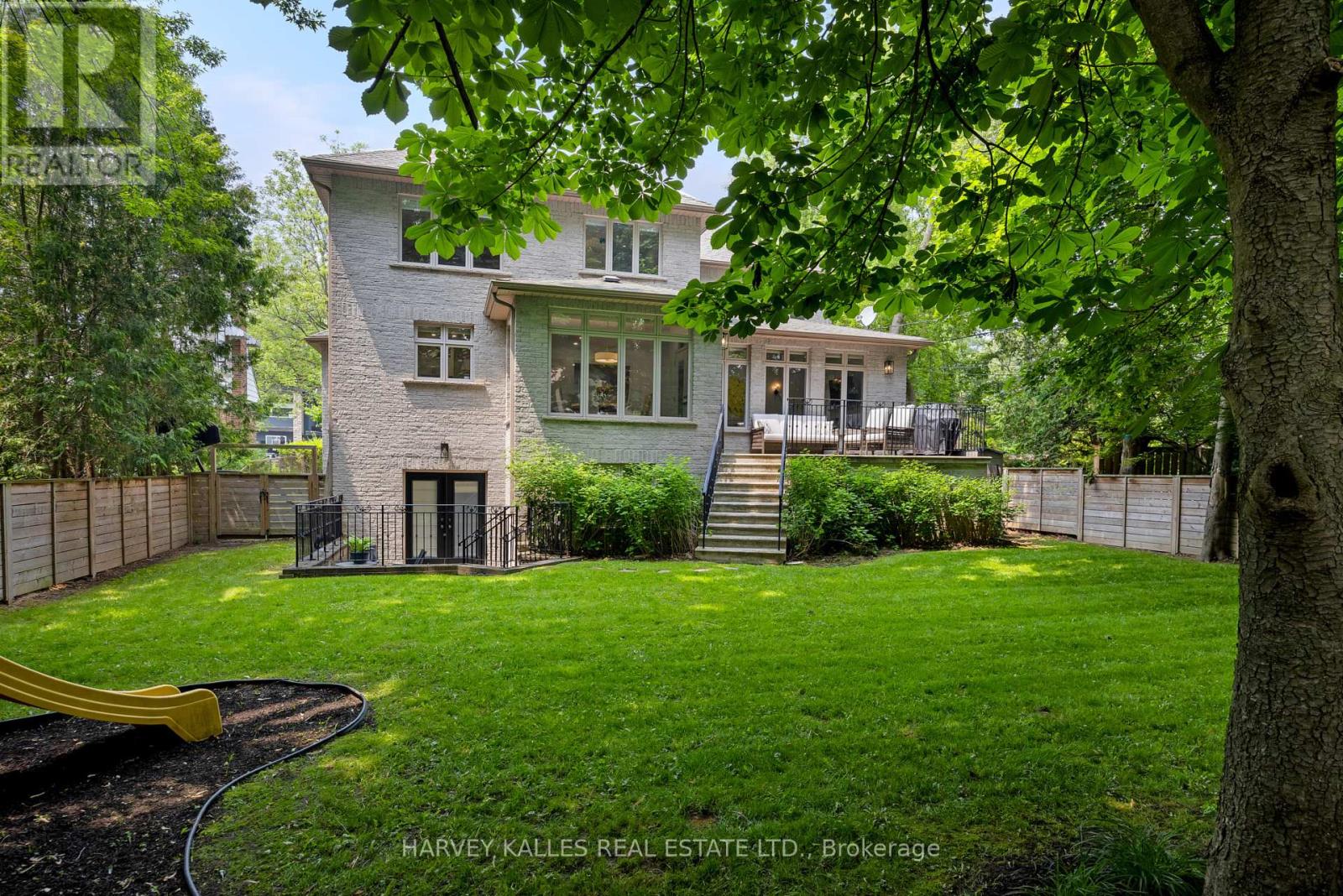30 Nottingham Drive, Toronto, Ontario  M9A 2W5 - Photo 19 - W12207097