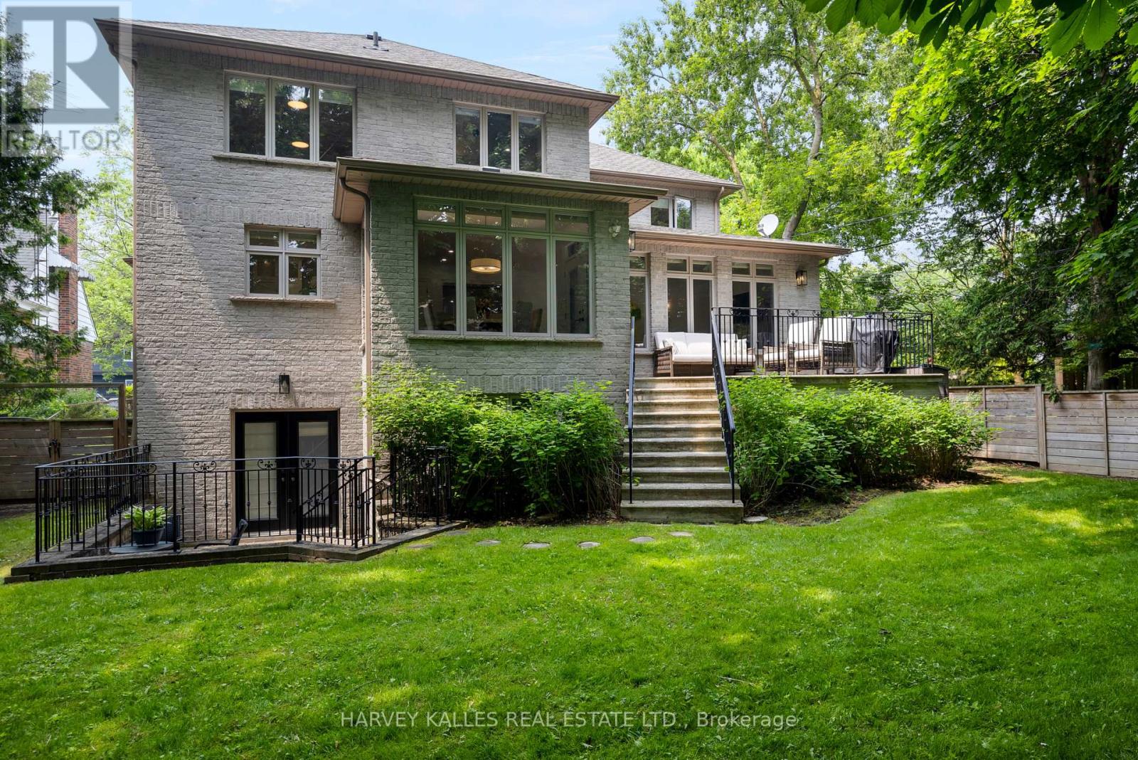 30 Nottingham Drive, Toronto, Ontario  M9A 2W5 - Photo 23 - W12207097