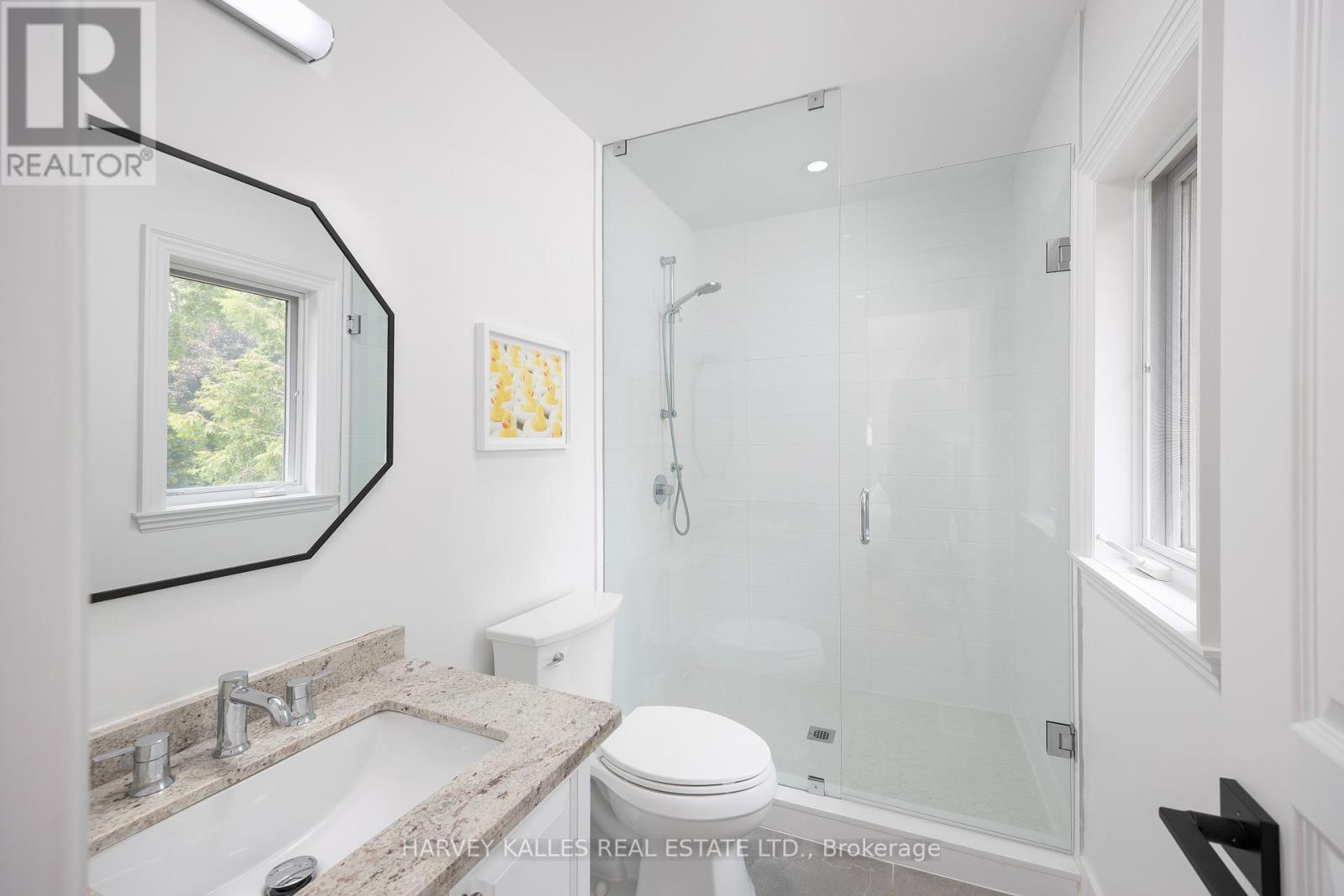 30 Nottingham Drive, Toronto, Ontario  M9A 2W5 - Photo 34 - W12207097