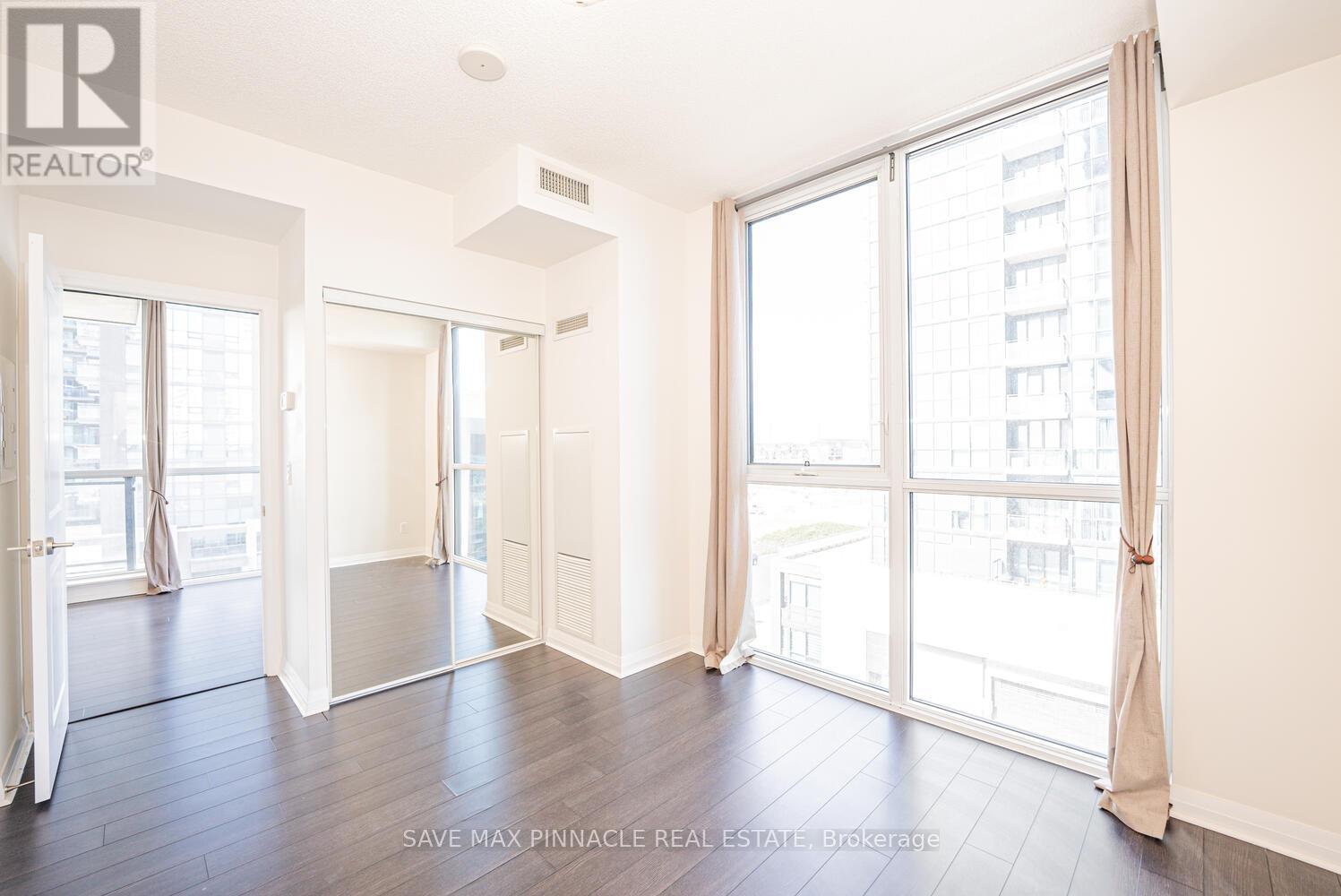 509 - 75 Eglinton Avenue W, Mississauga, Ontario  L5R 0E5 - Photo 19 - W12207099