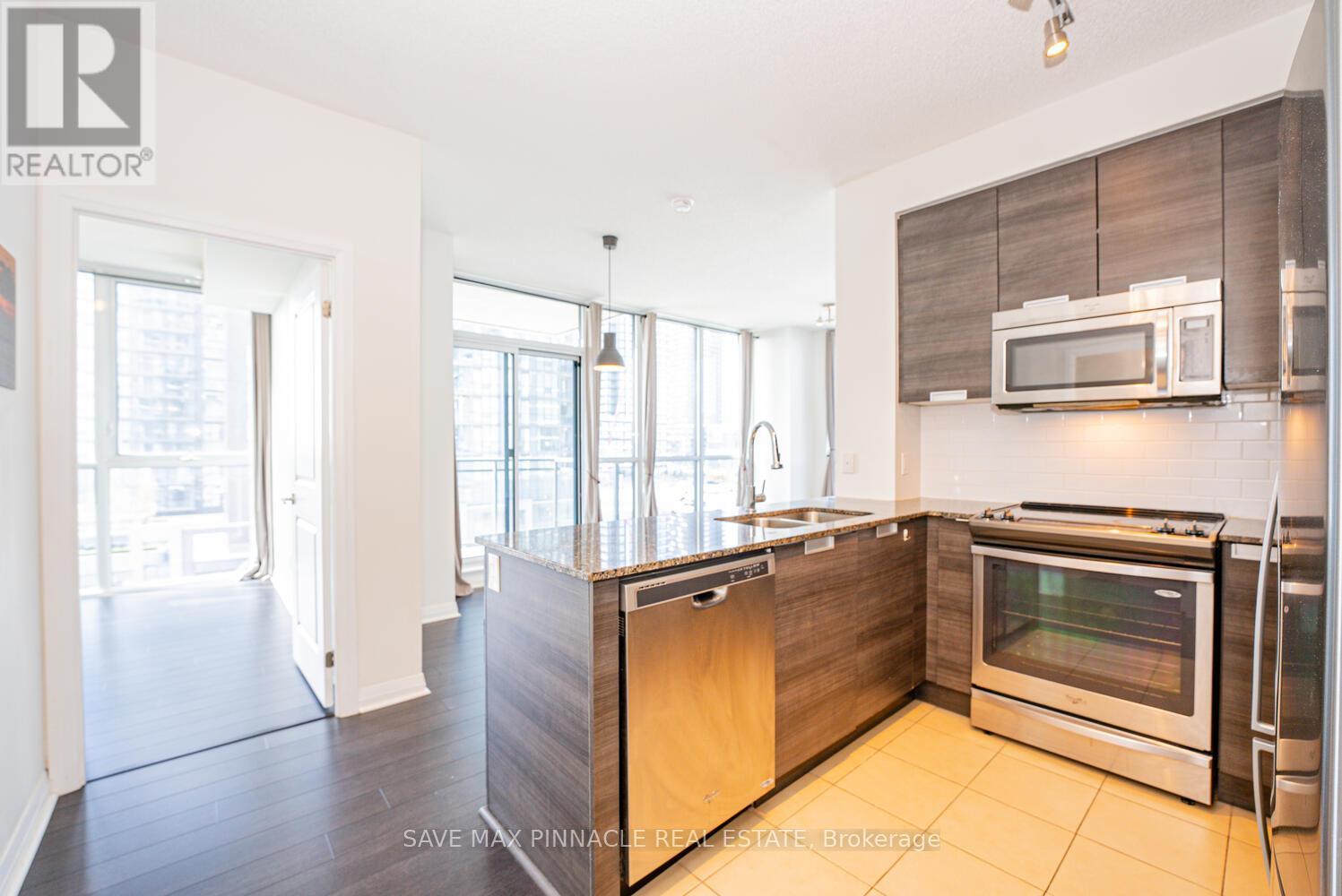 509 - 75 Eglinton Avenue W, Mississauga, Ontario  L5R 0E5 - Photo 9 - W12207099