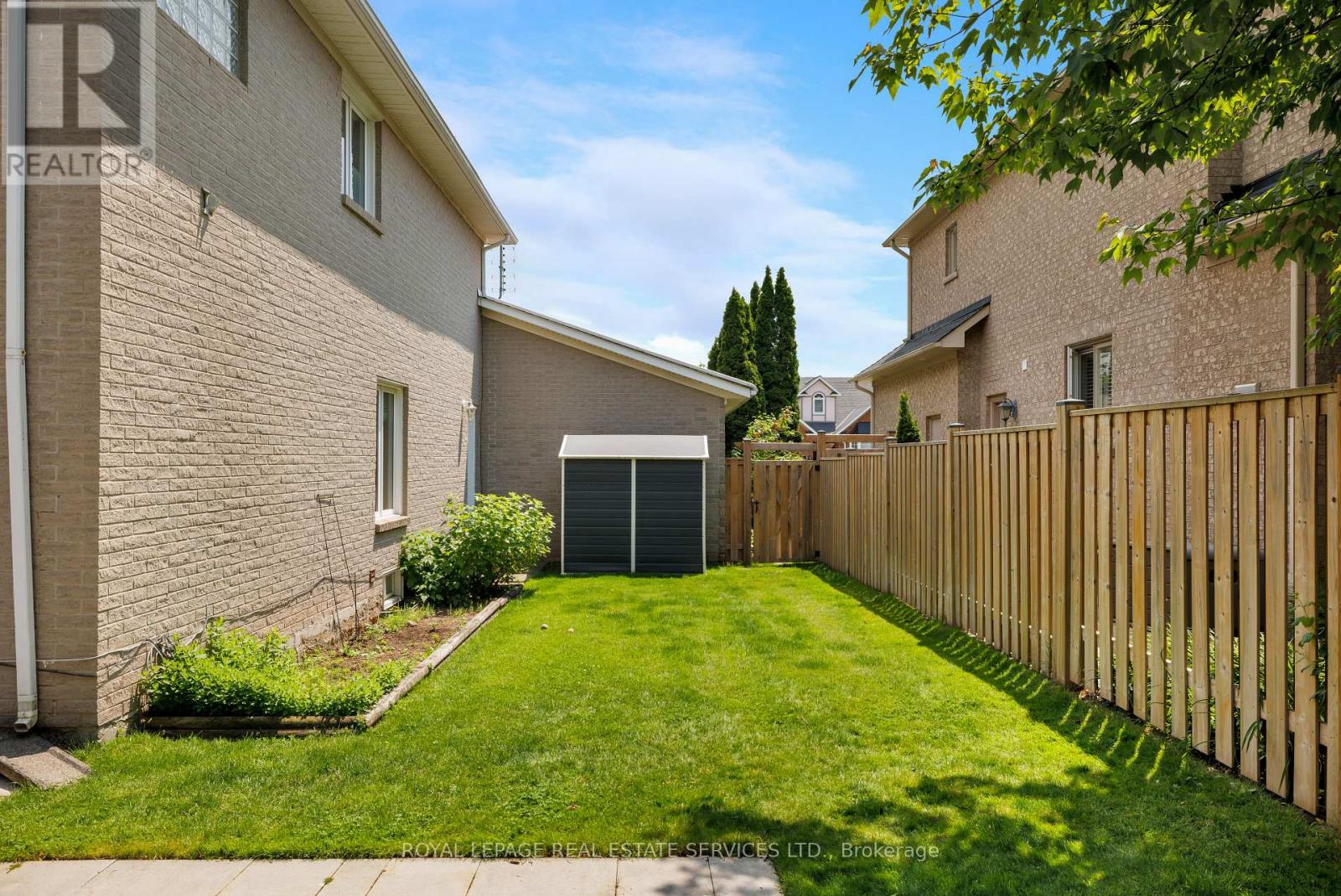 1061 Summit Ridge Drive, Oakville, Ontario  L6M 3K9 - Photo 48 - W12207120