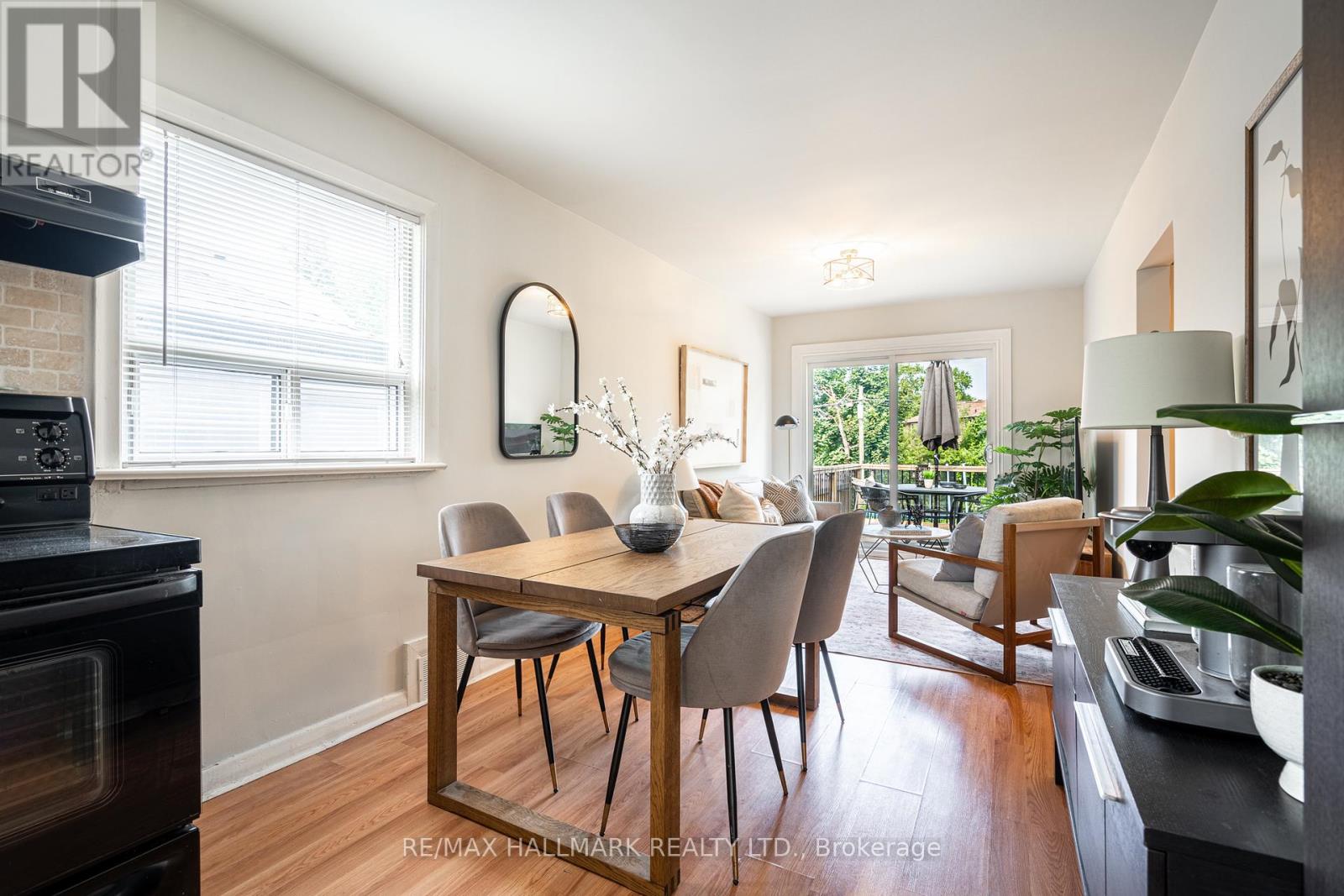 41 Treeview Drive, Toronto, Ontario  M8W 4C1 - Photo 11 - W12207130