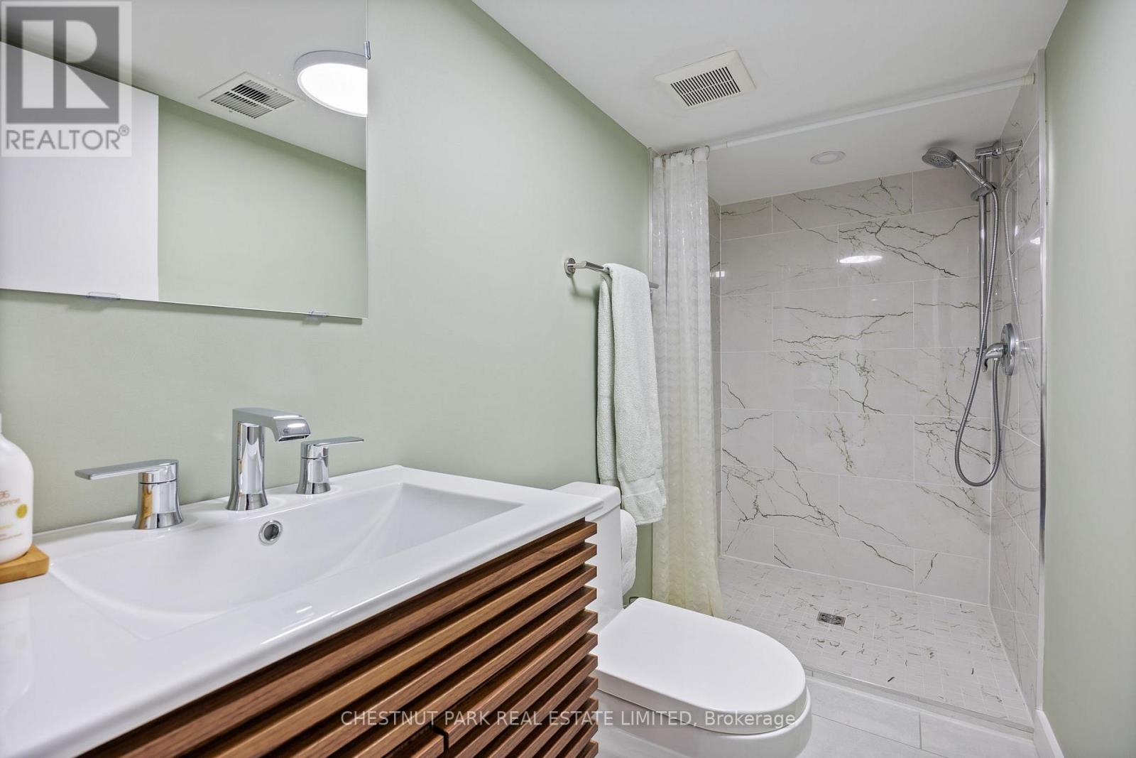 211 Greer Road, Toronto, Ontario  M5M 3N5 - Photo 22 - C12199673