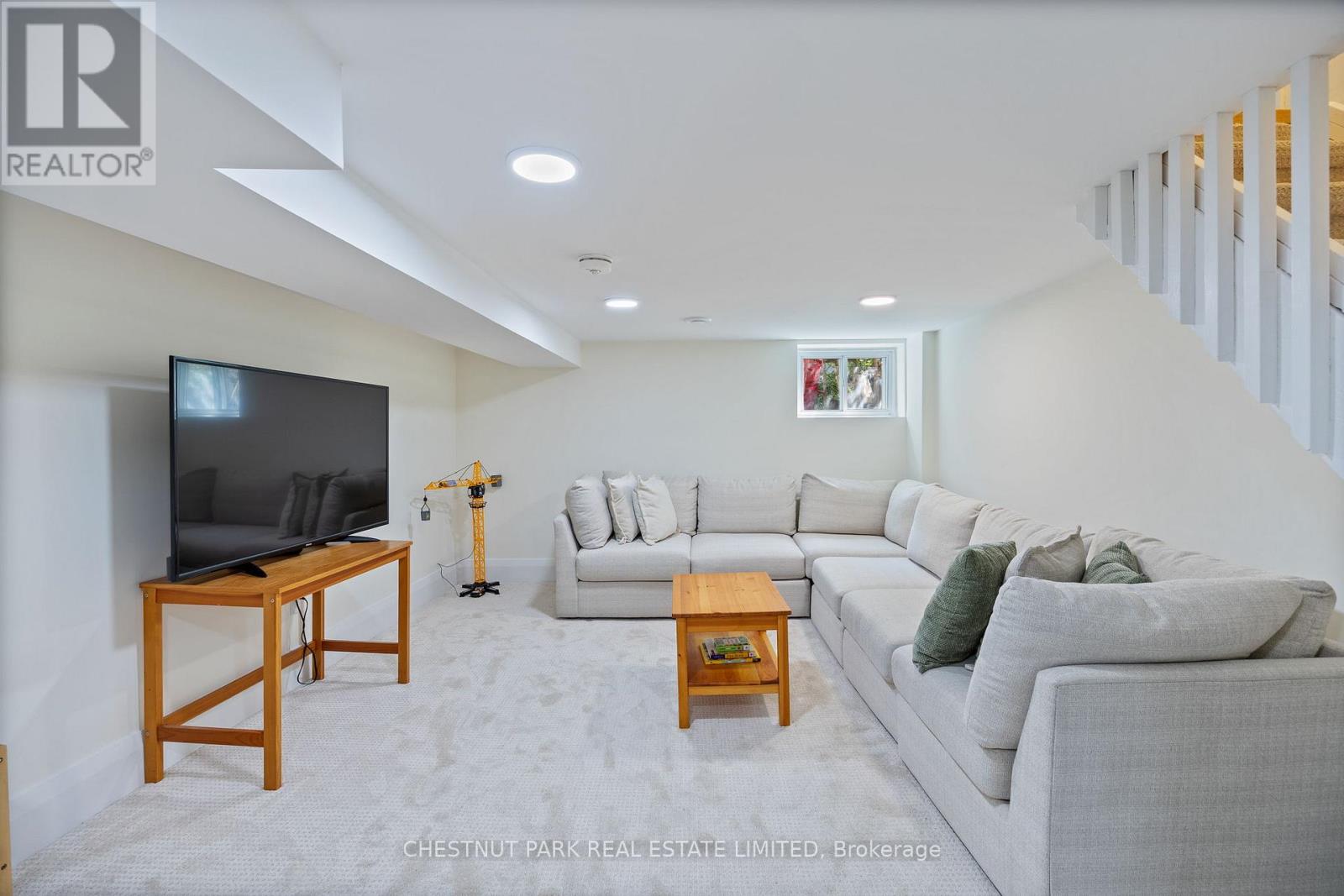 211 Greer Road, Toronto, Ontario  M5M 3N5 - Photo 19 - C12199673
