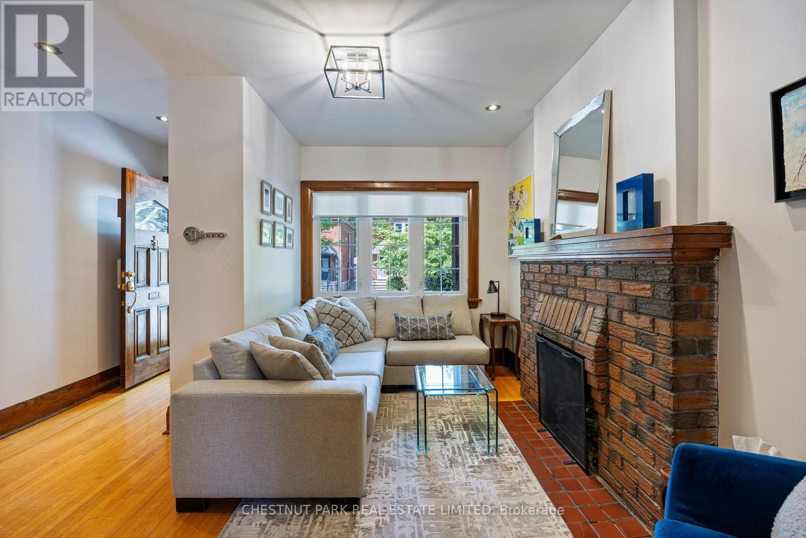 211 Greer Road, Toronto, Ontario  M5M 3N5 - Photo 4 - C12199673
