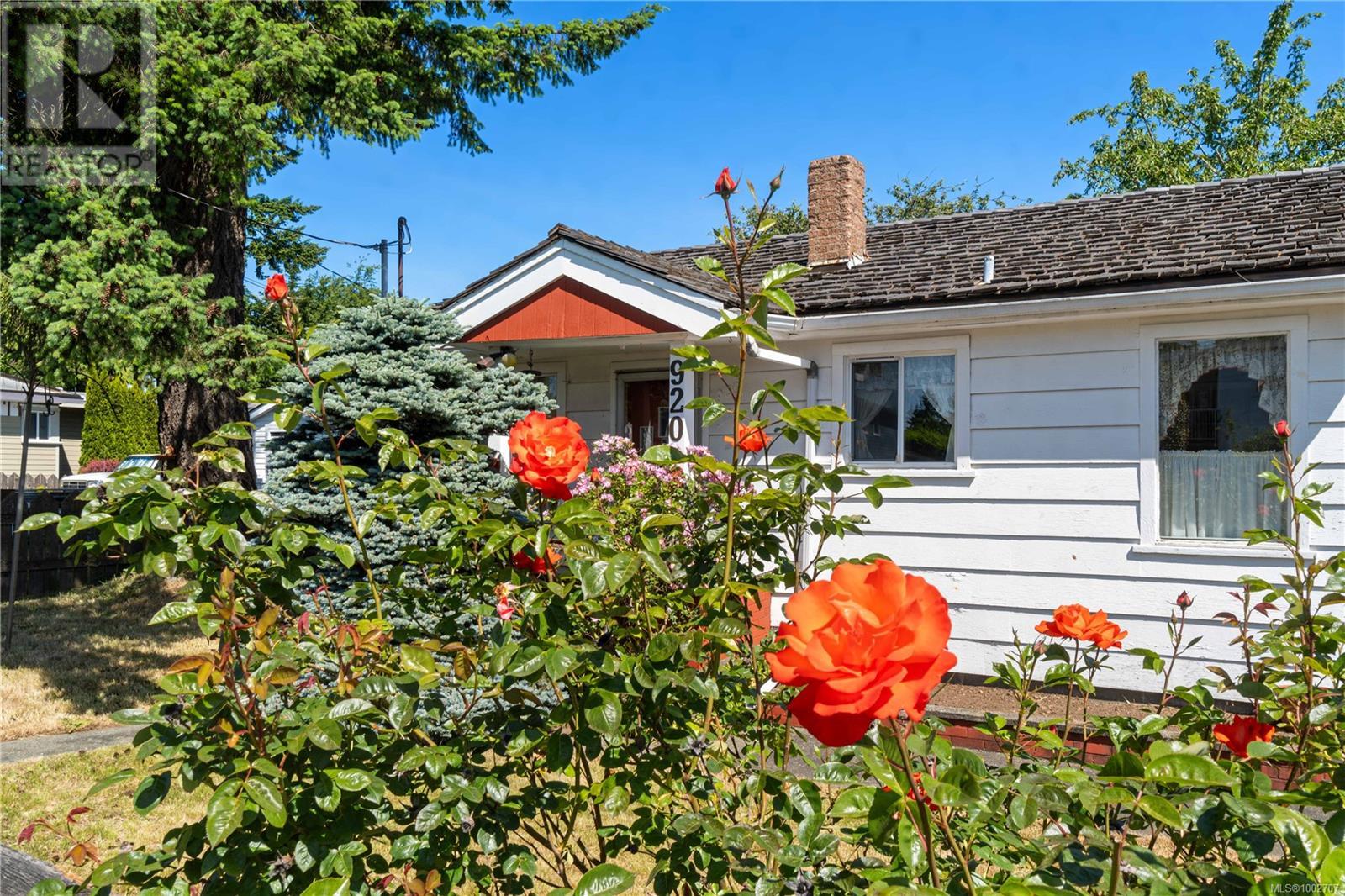 Property at 920 St. George St image 3
