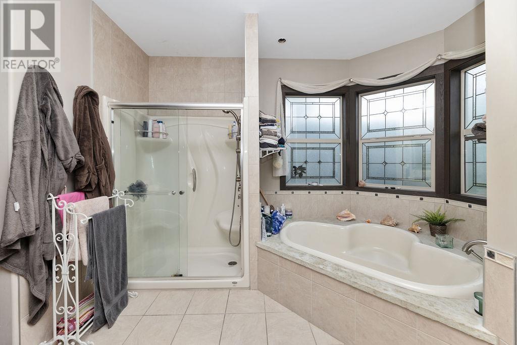 1441 Sunrise Place, Gibsons, British Columbia  V0N 1V5 - Photo 21 - R3012812