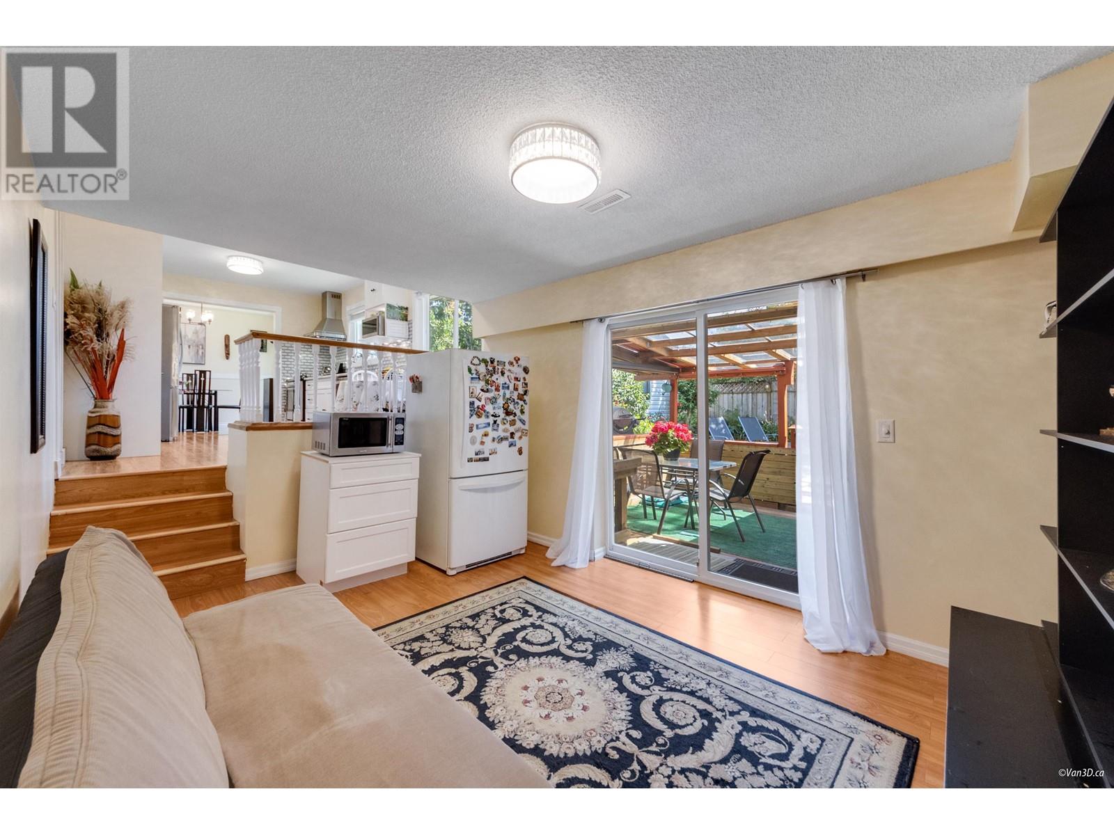 1068 Spruce Avenue, Port Coquitlam, British Columbia  V3B 4X6 - Photo 12 - R3012820