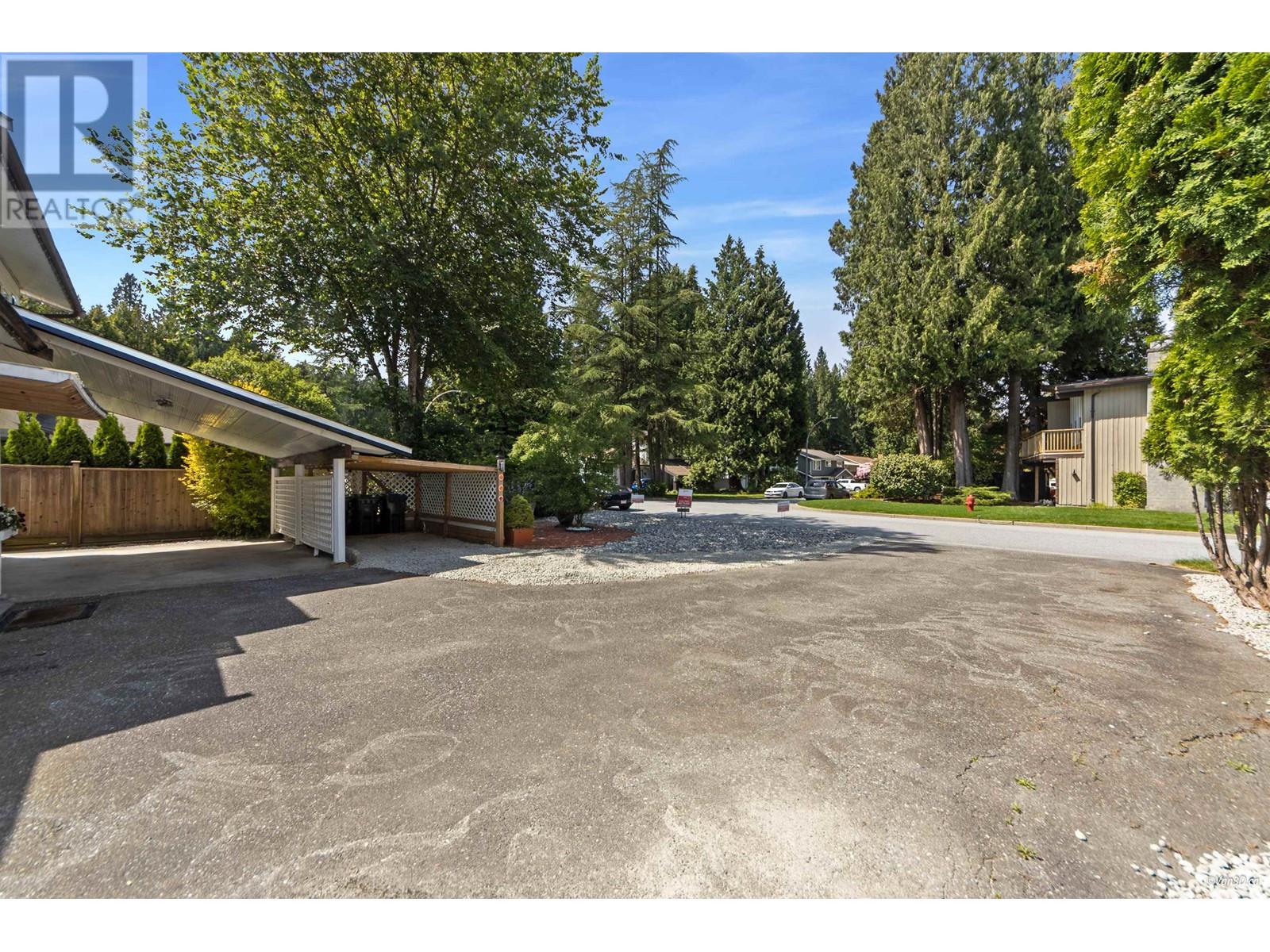 1068 Spruce Avenue, Port Coquitlam, British Columbia  V3B 4X6 - Photo 34 - R3012820