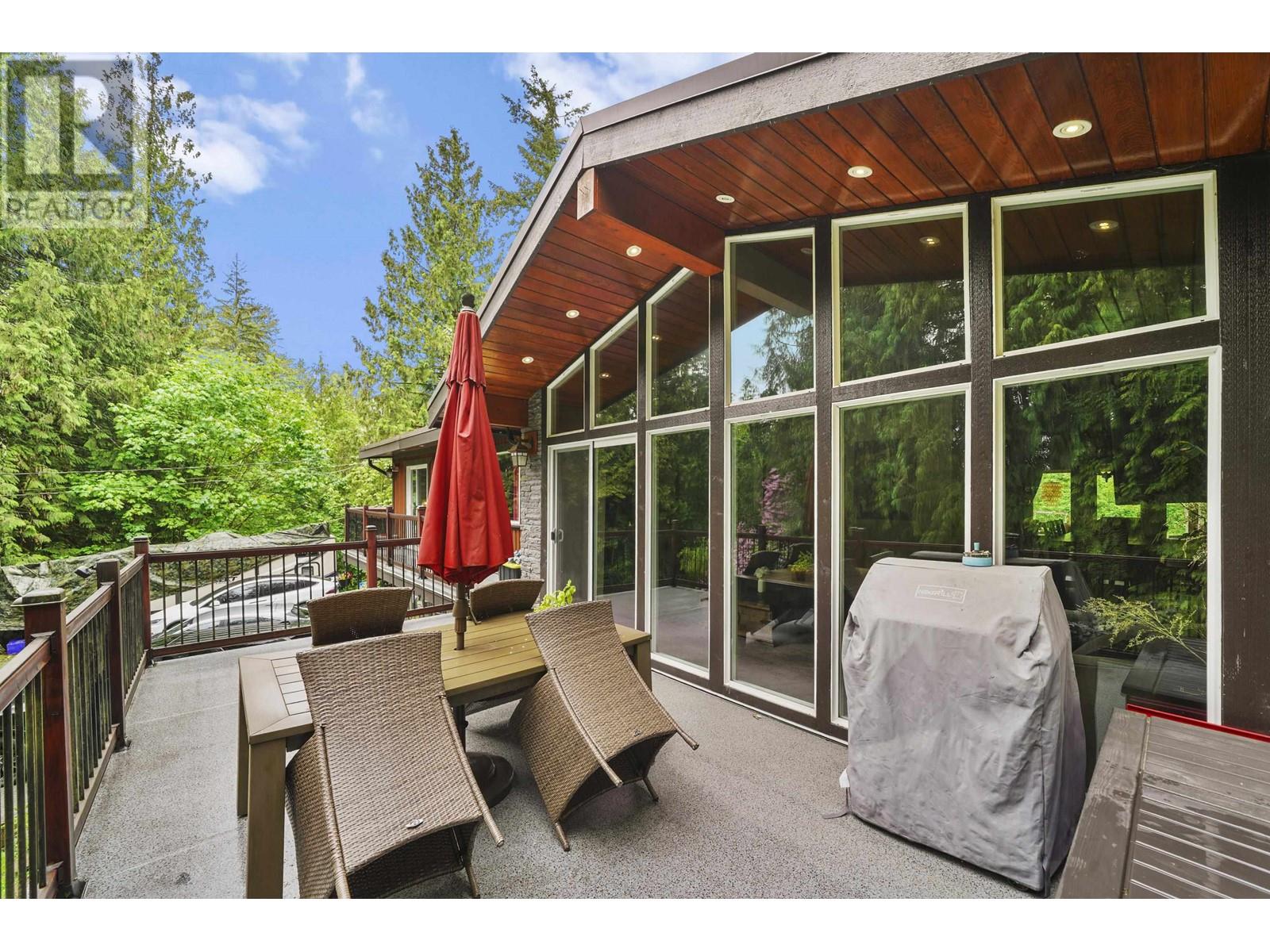 24115 110 Avenue, Maple Ridge, British Columbia  V2W 1H8 - Photo 4 - R3012832