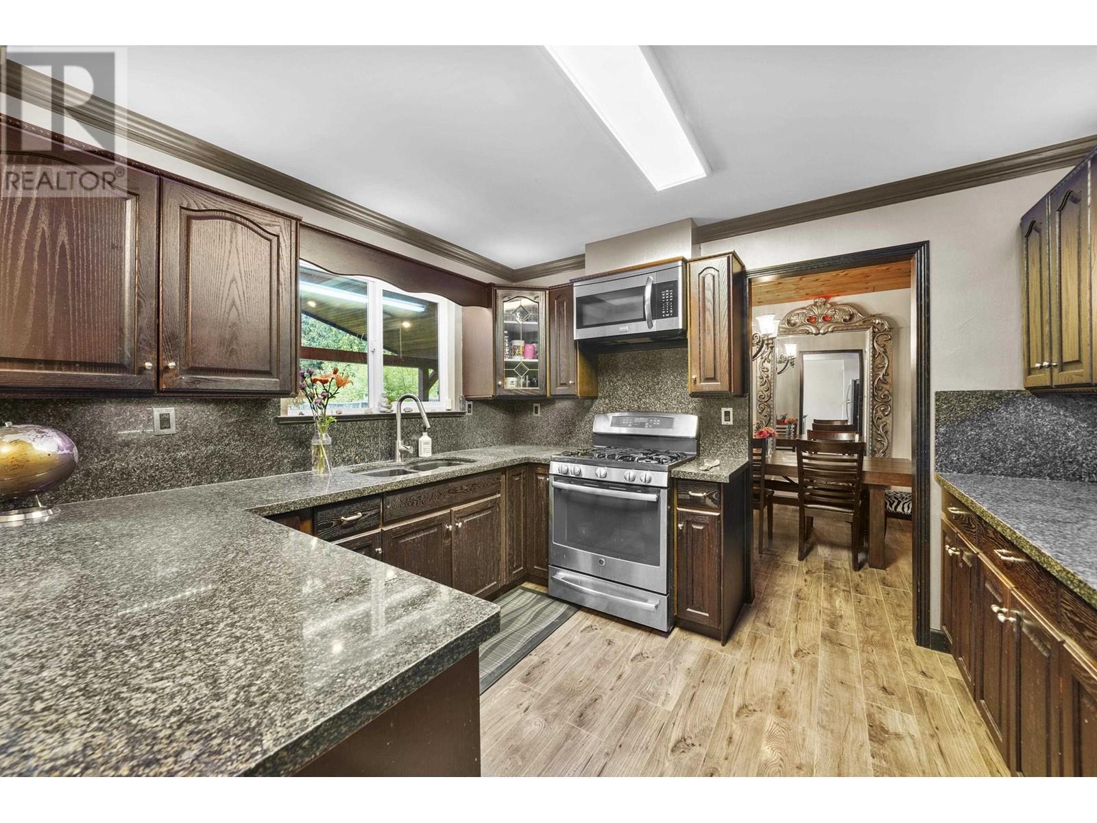 24115 110 Avenue, Maple Ridge, British Columbia  V2W 1H8 - Photo 8 - R3012832
