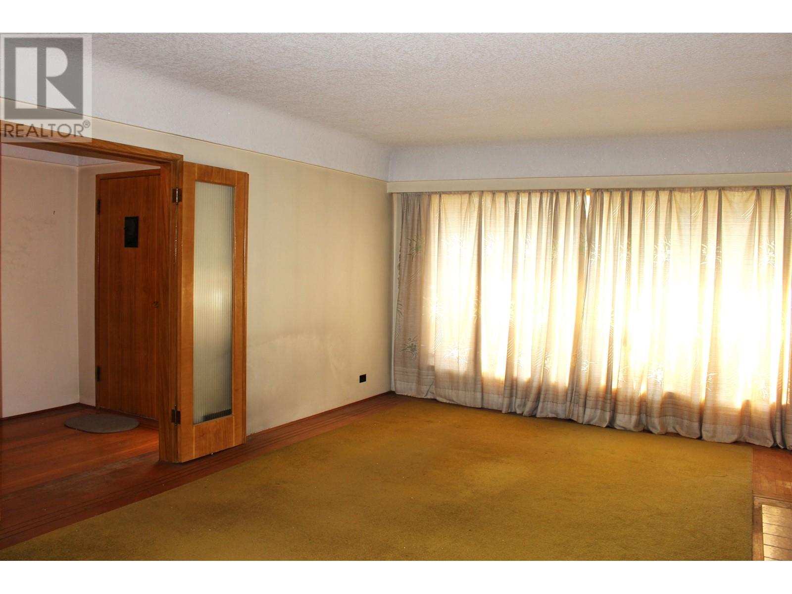 7160 Inverness Street, Vancouver, British Columbia  V5X 4G8 - Photo 3 - R3012849