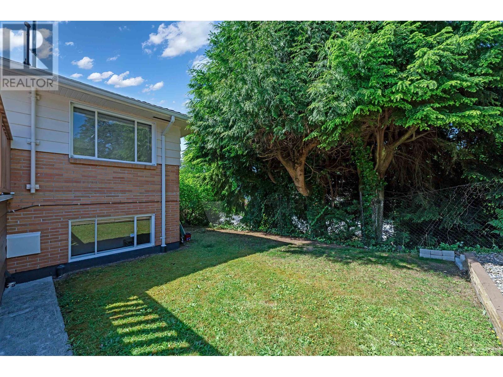 330 W Braemar Road, North Vancouver, British Columbia  V7N 2T5 - Photo 22 - R3012857